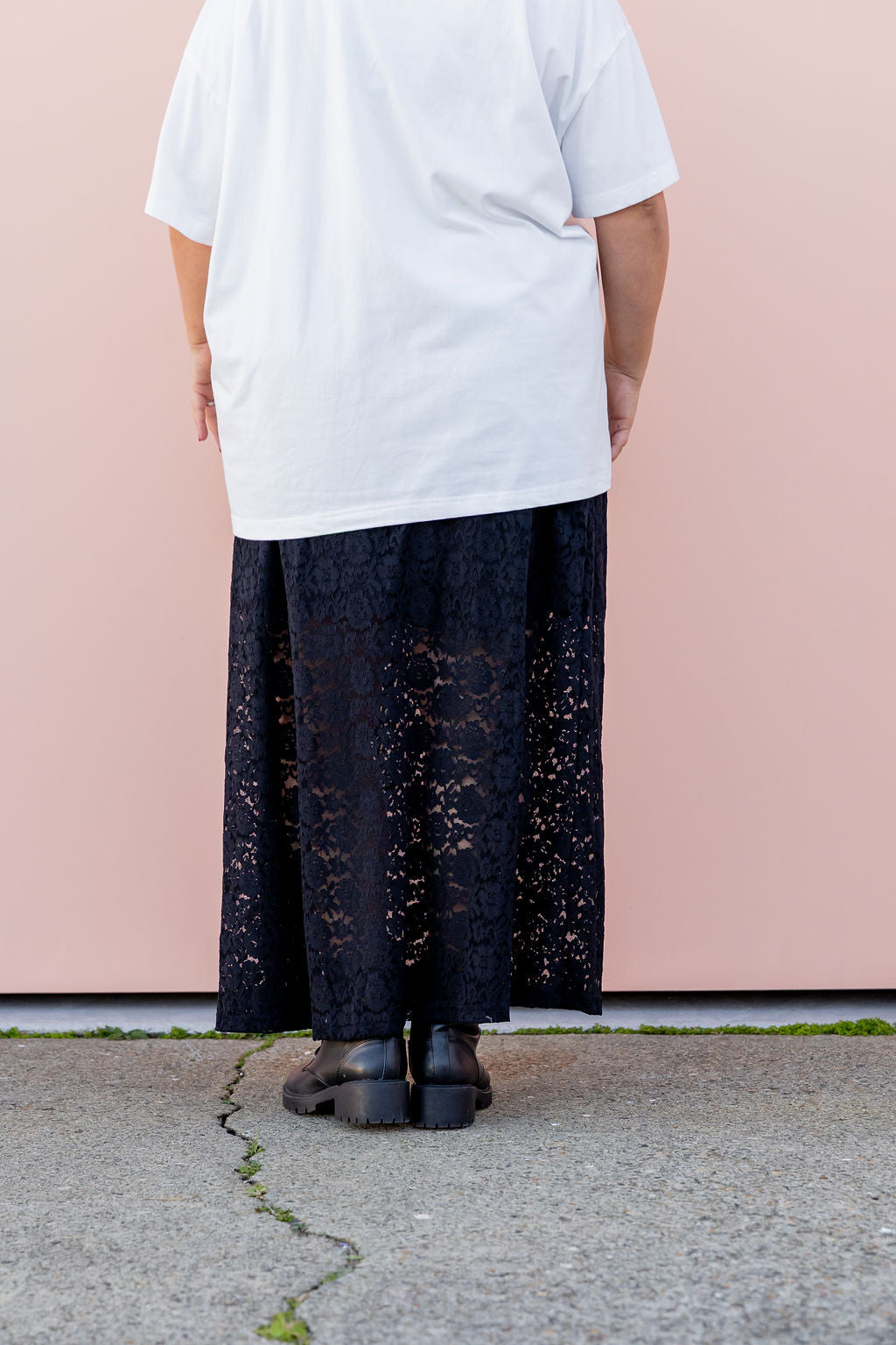 Paris Lace Skirt in Black