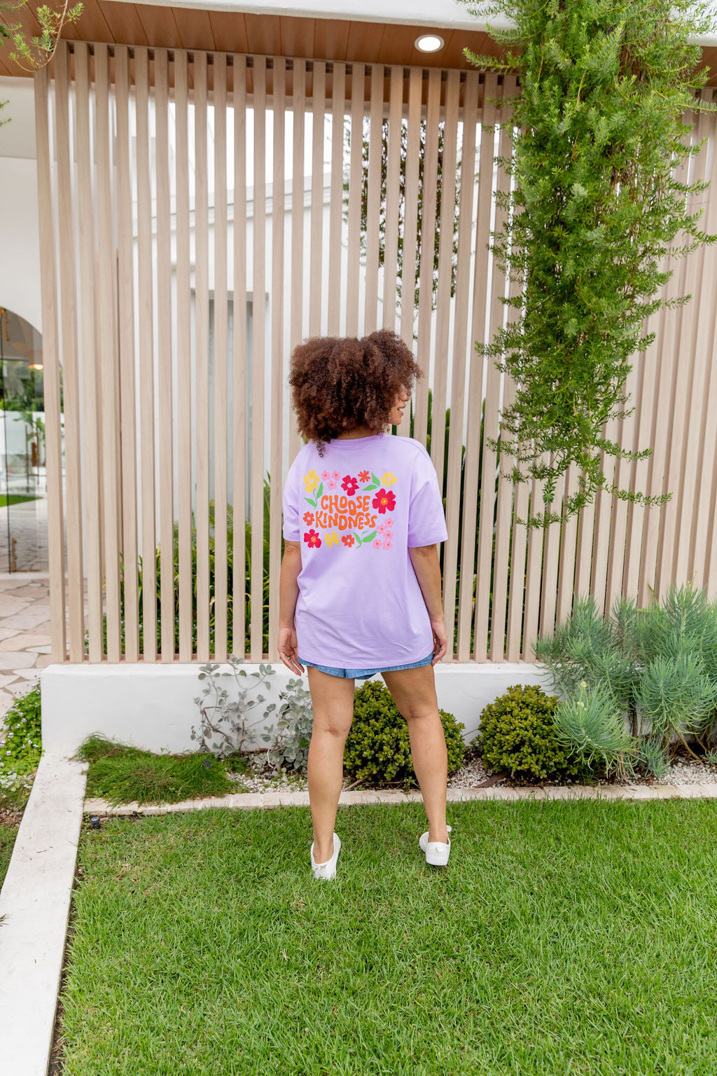 Choose Kindness Tee in Pastel Lilac