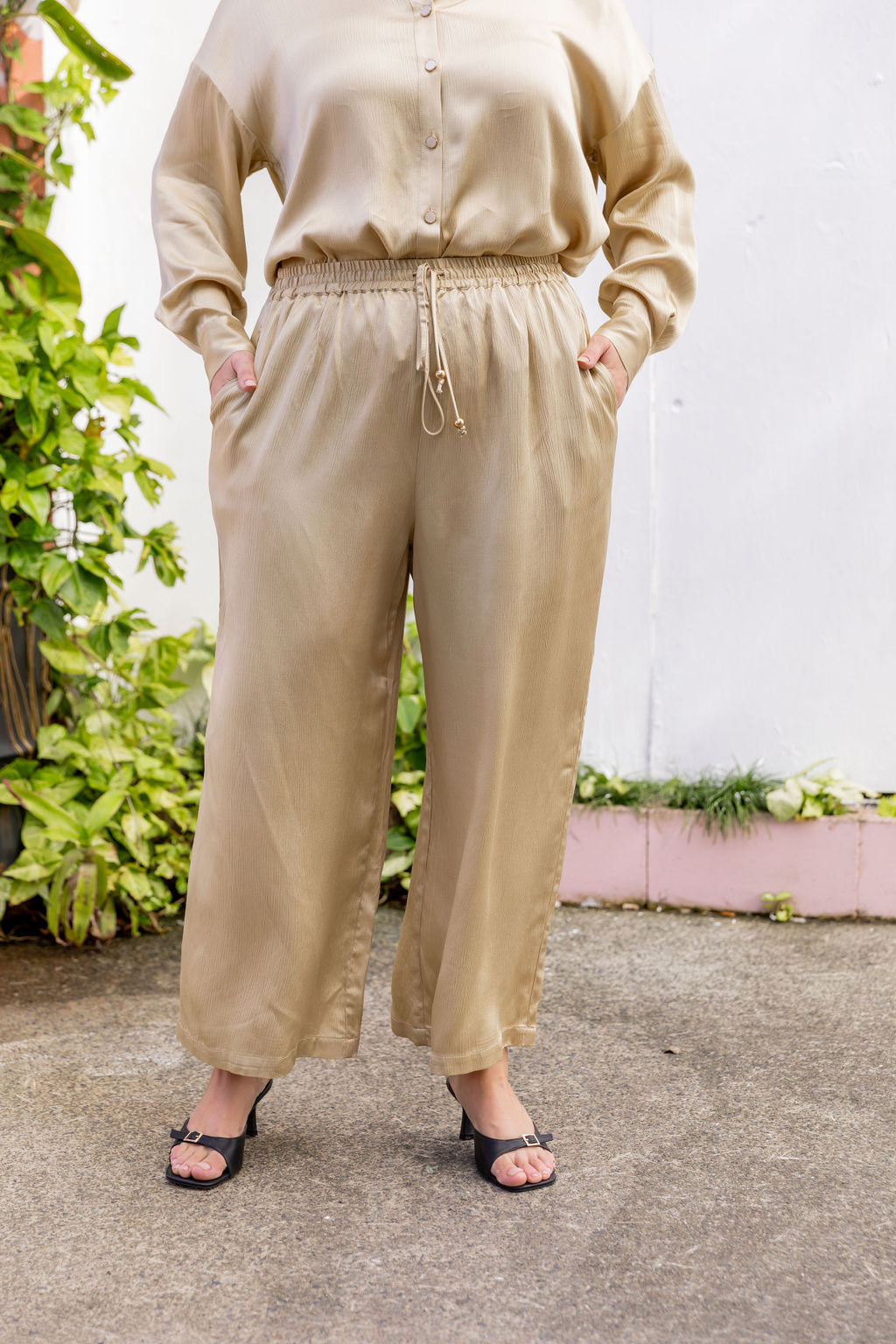 Gina Satin Pant in Gold