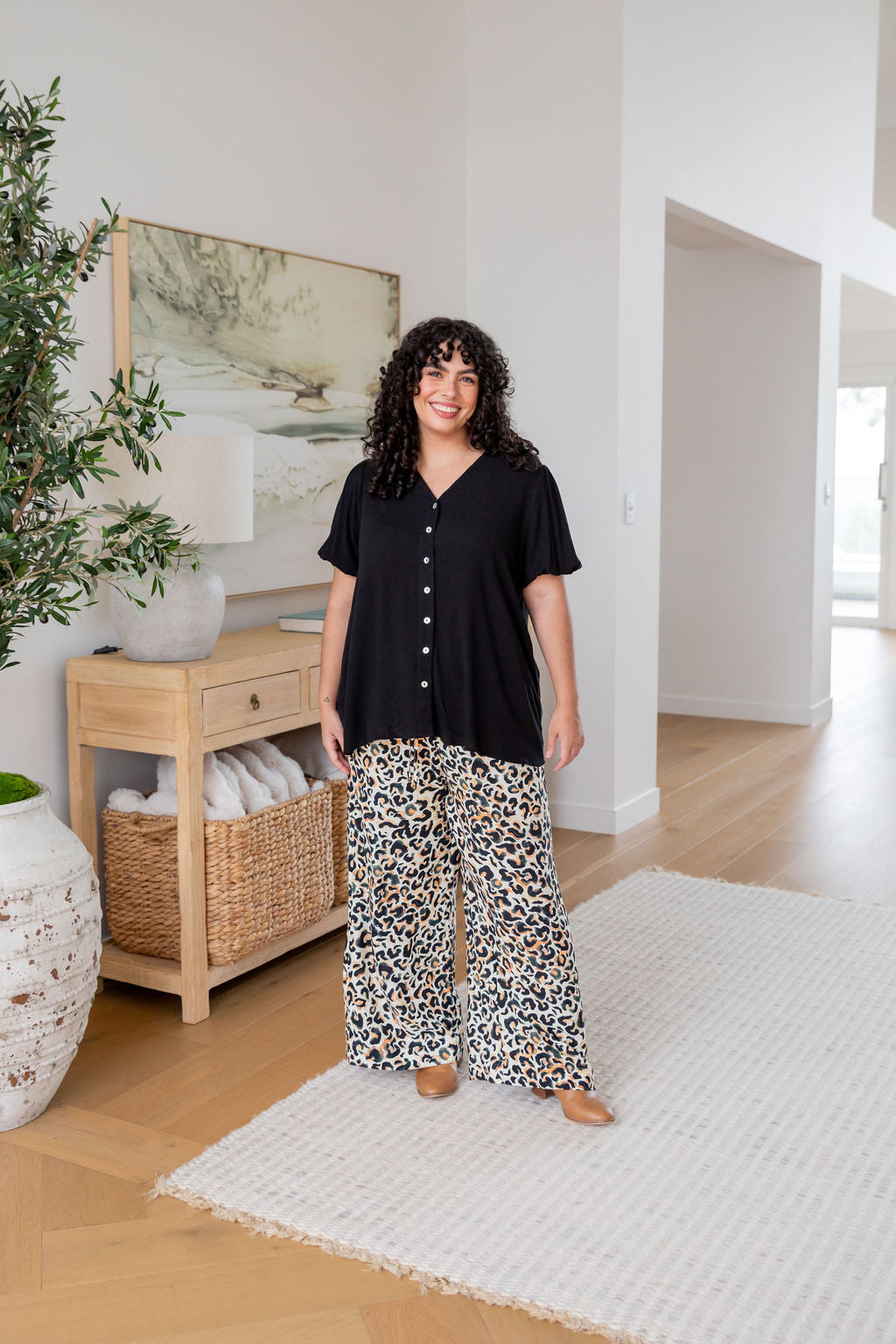 Winona Short Sleeve Blouse in Black
