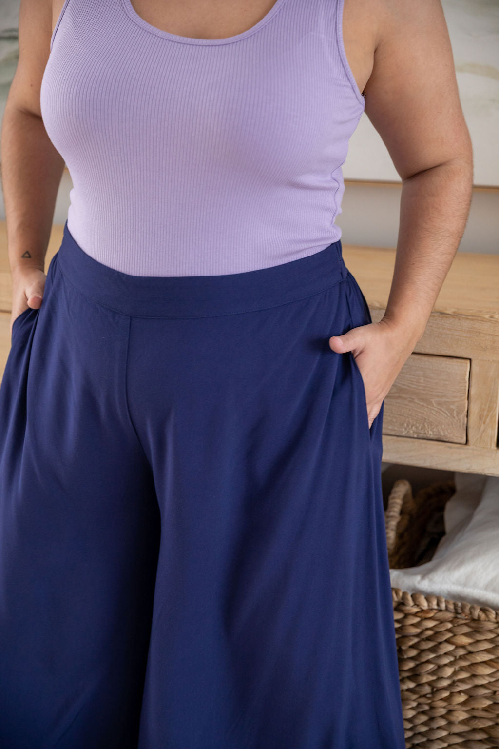 Larsa Pants Petite in Navy