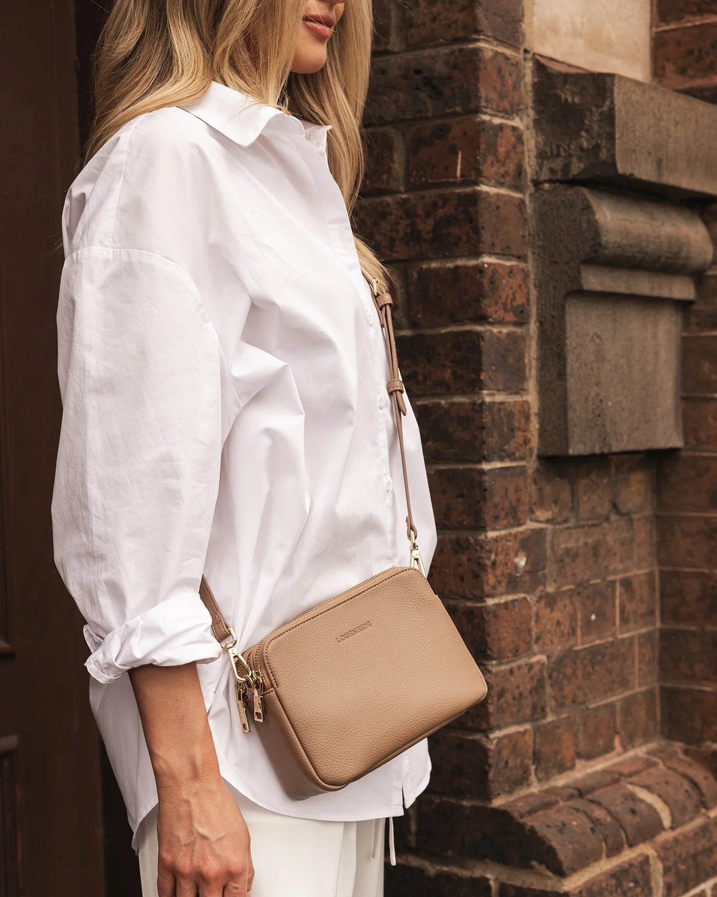 Elle Crossbody Bag - Coffee by Louenhide