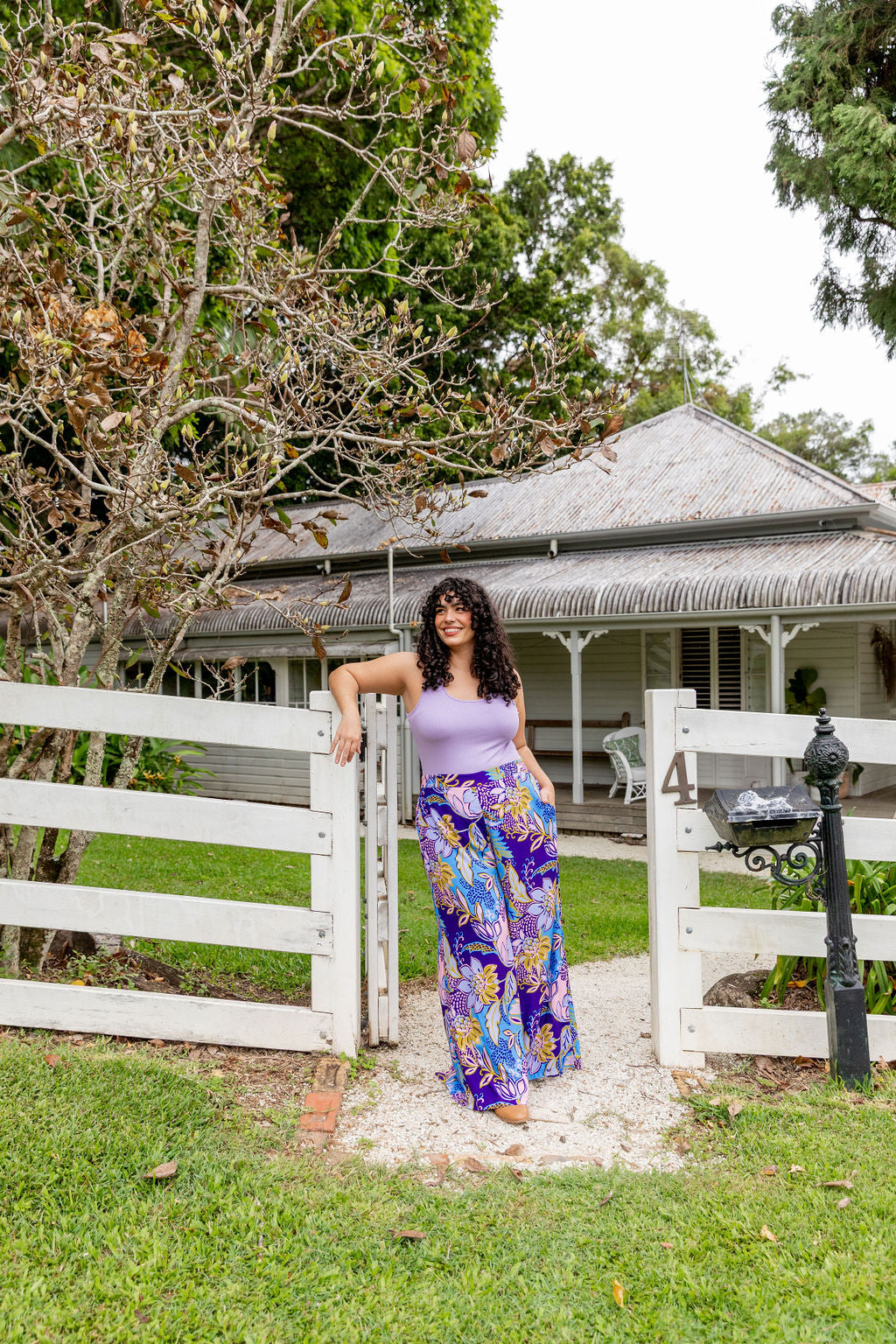 Larsa Pant in Kosum