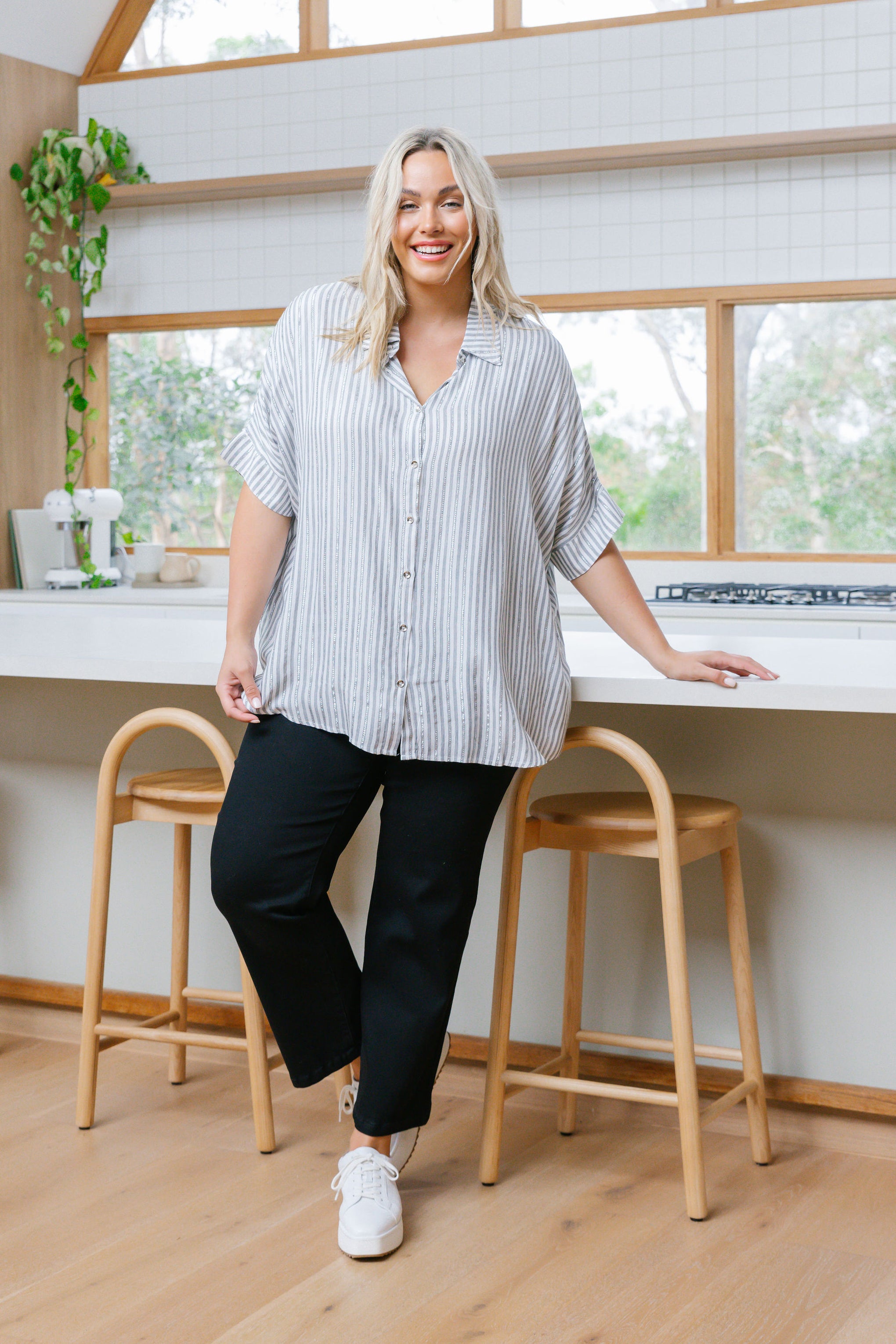 Tammin Shirt in White/Metallic Stripe