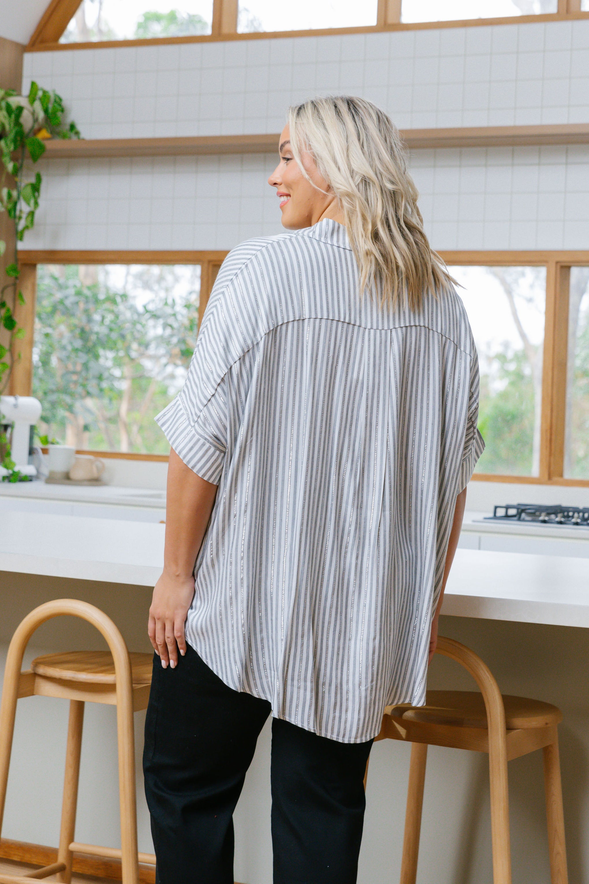Tammin Shirt in White/Metallic Stripe