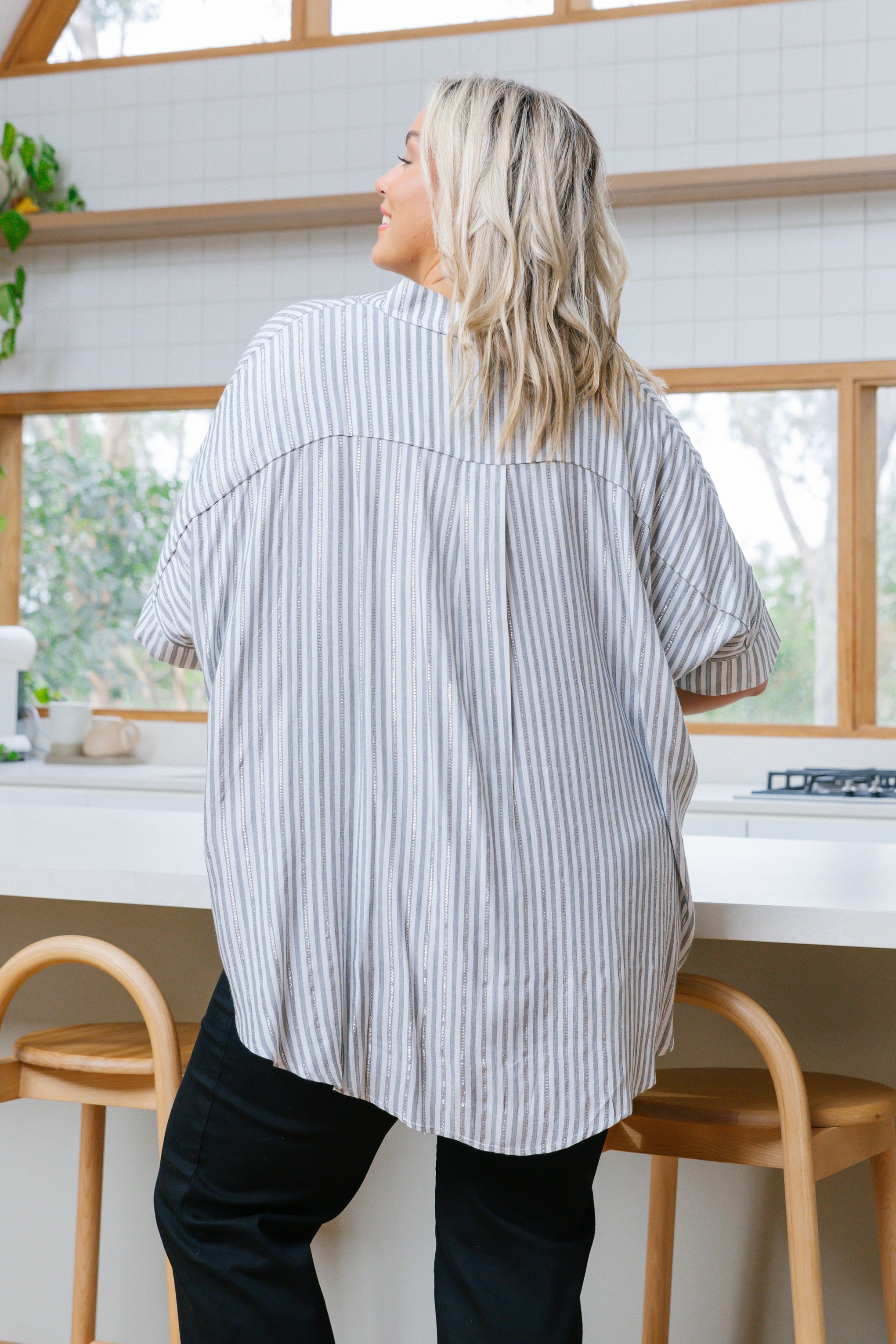 Tammin Shirt in White/Metallic Stripe