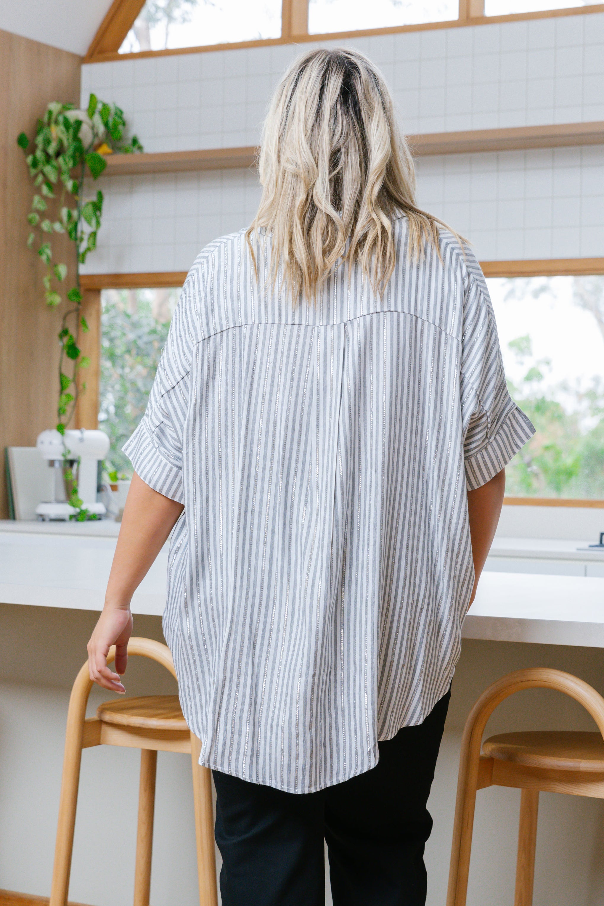 Tammin Shirt in White/Metallic Stripe