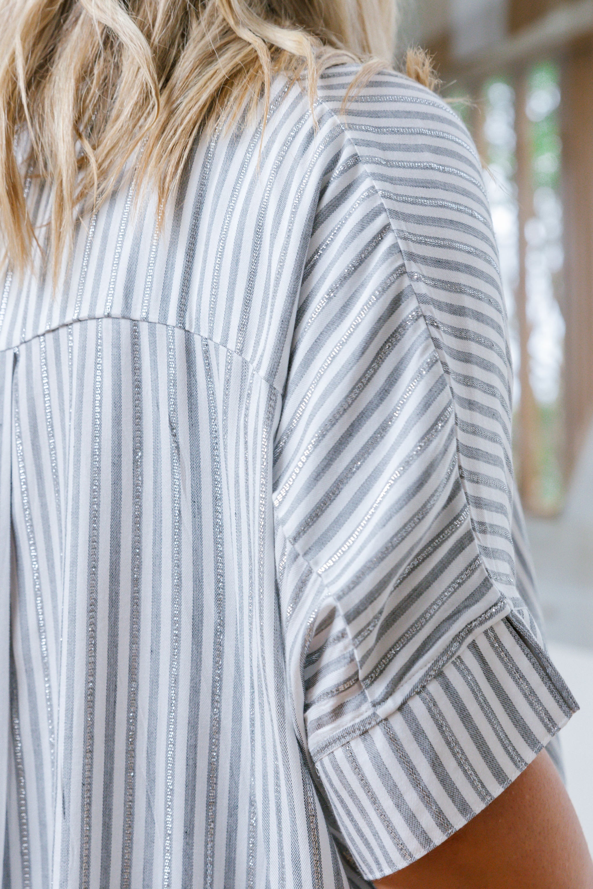Tammin Shirt in White/Metallic Stripe