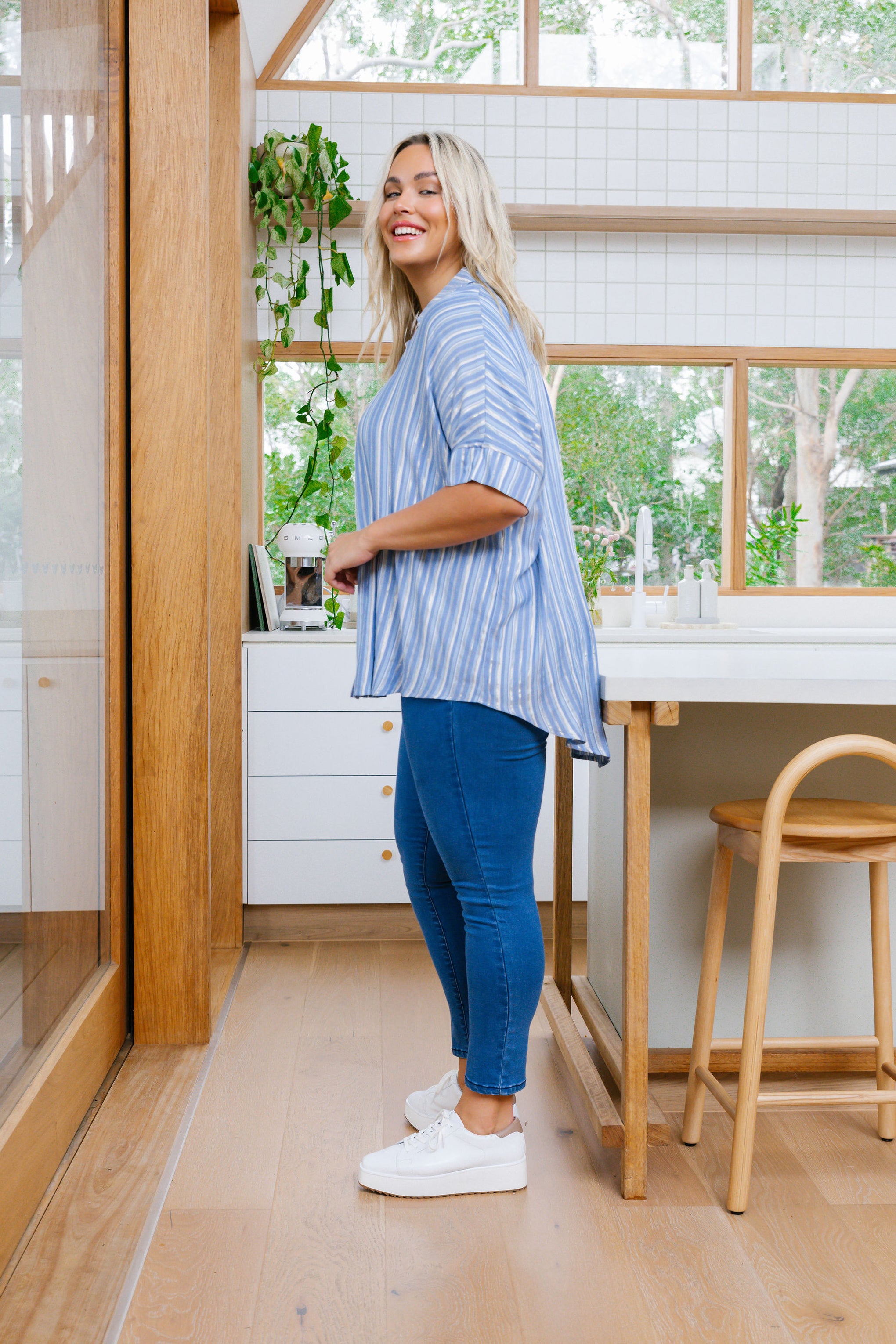 Tammin Shirt in Blue/Metallic Stripe