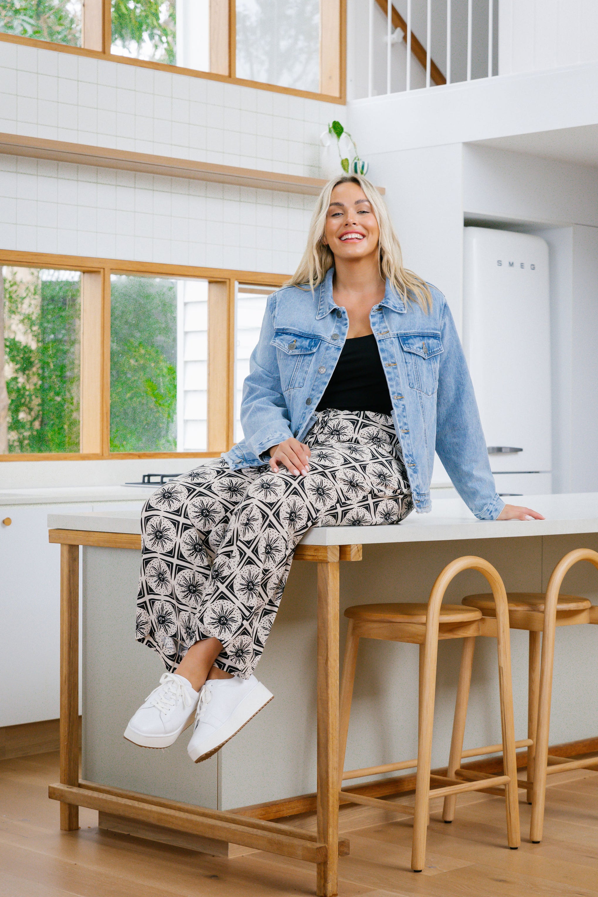Gina Pant In Chasing Sunlight Black