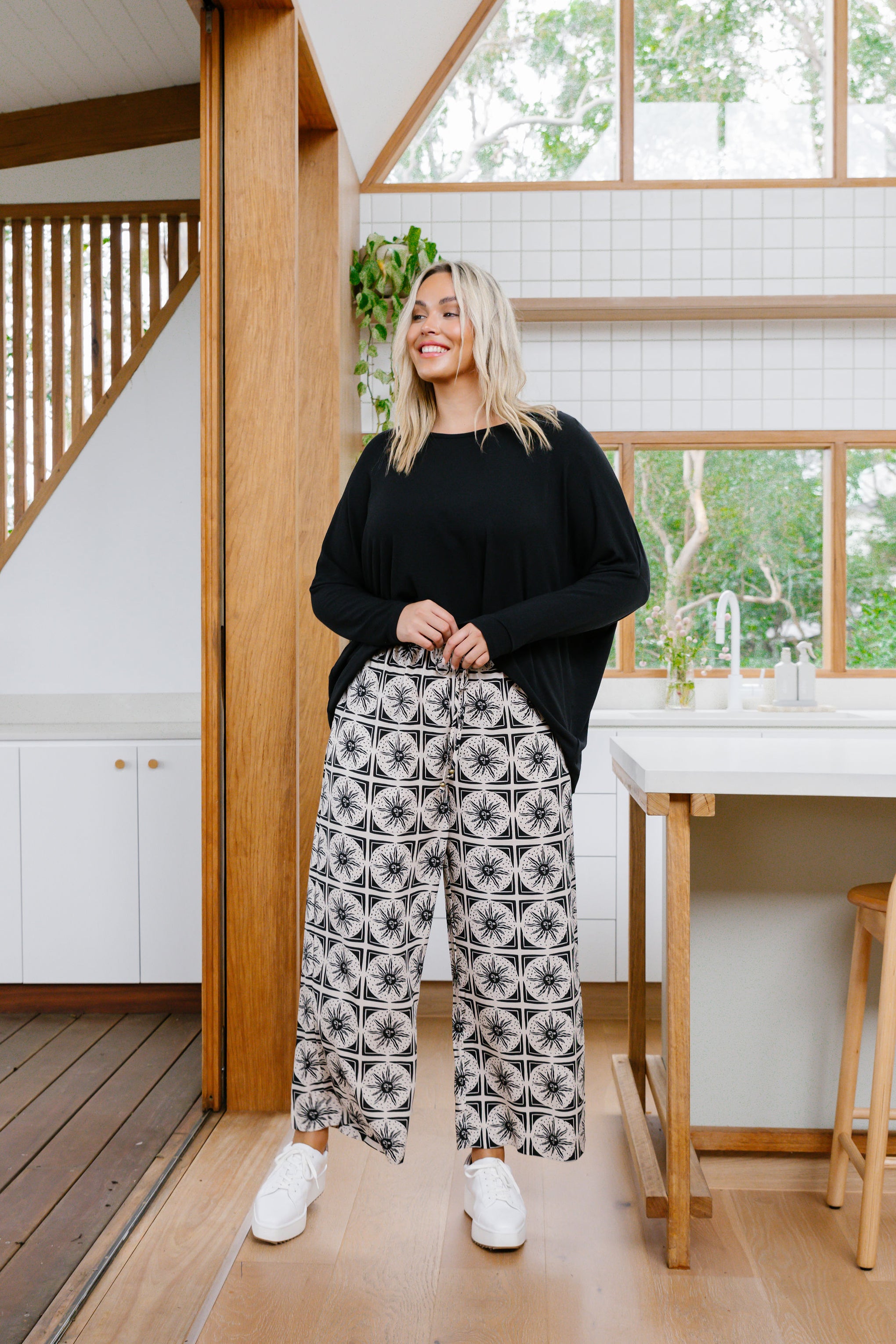 Gina Pant In Chasing Sunlight Black