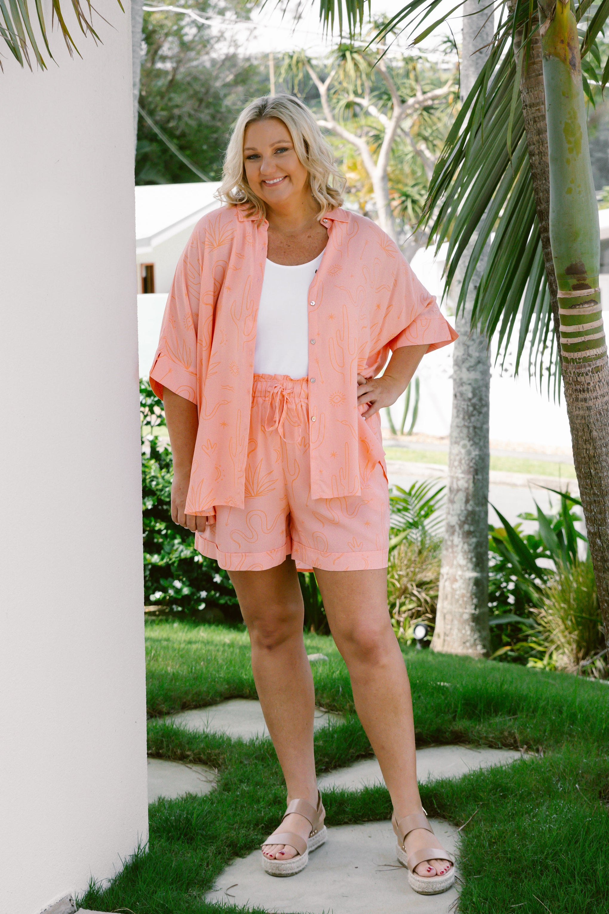 Shelley Shorts in Orange Sahara