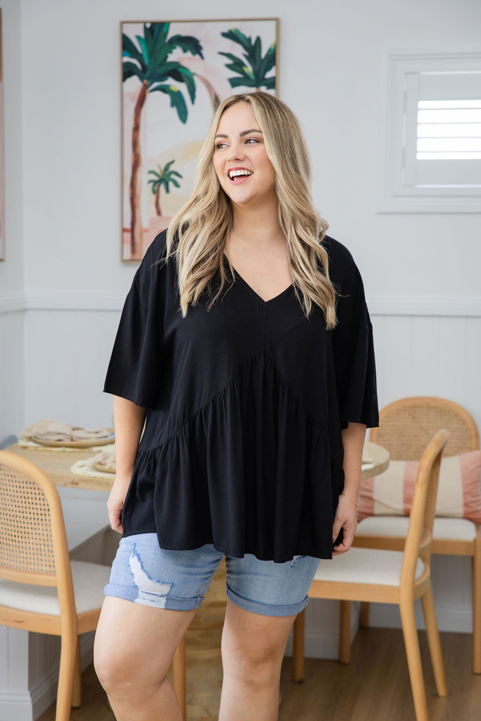 Peak Top in Black