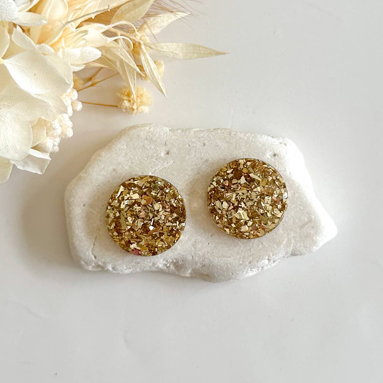 Resin Studs- Glitter: Bright / Small