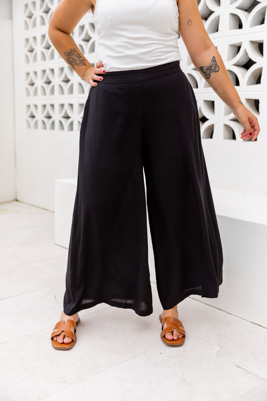 Larsa Pants in Black