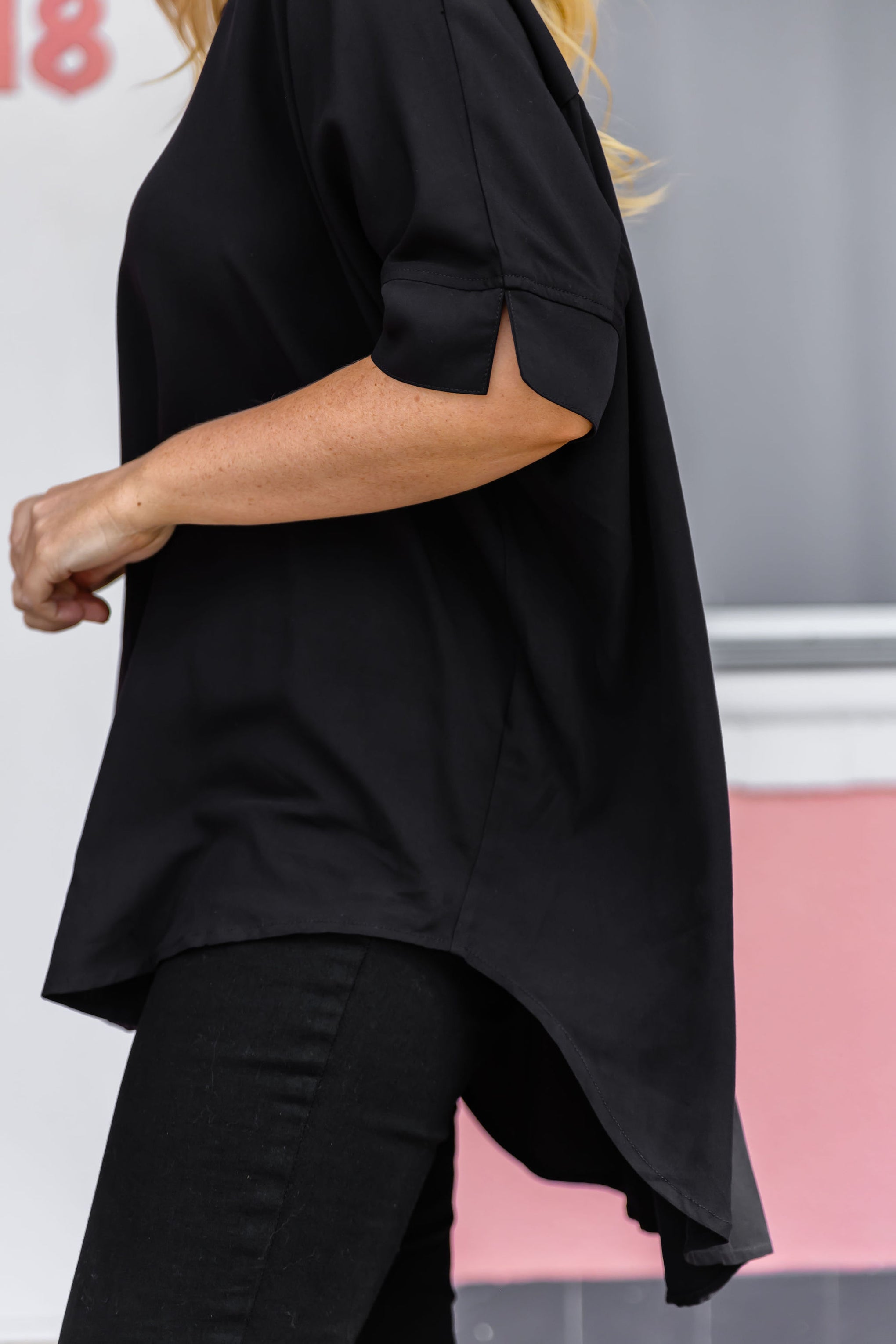 Tammin Shirt In Black with Pink Buttons