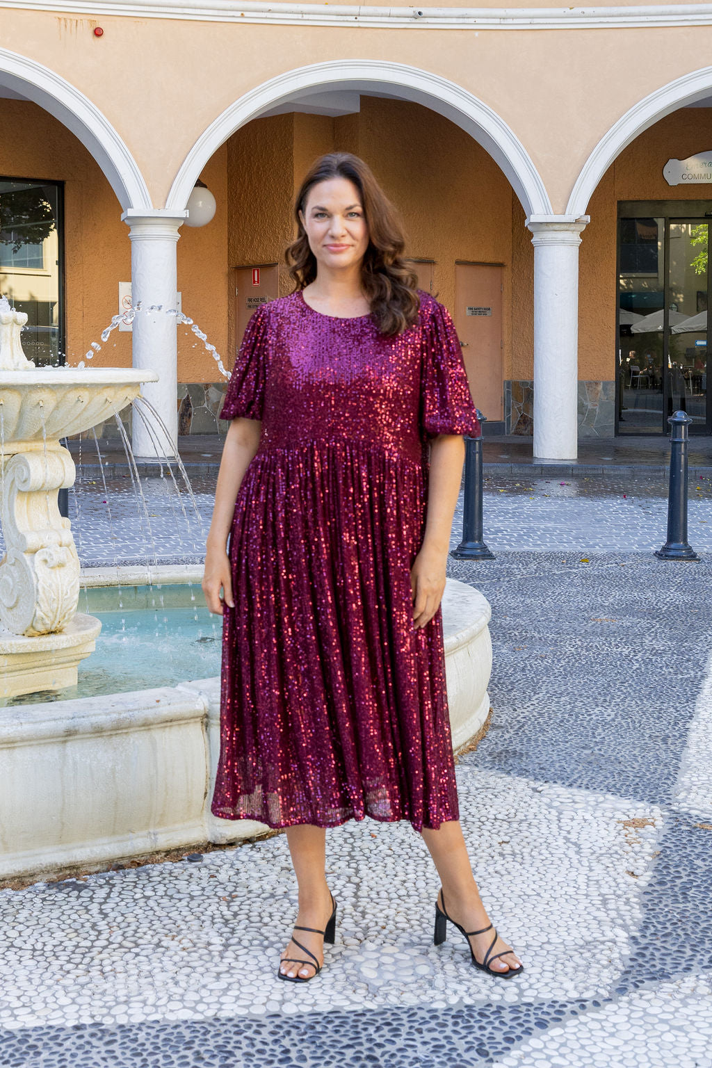 Glimmer Sequin Midi Dress in Wine