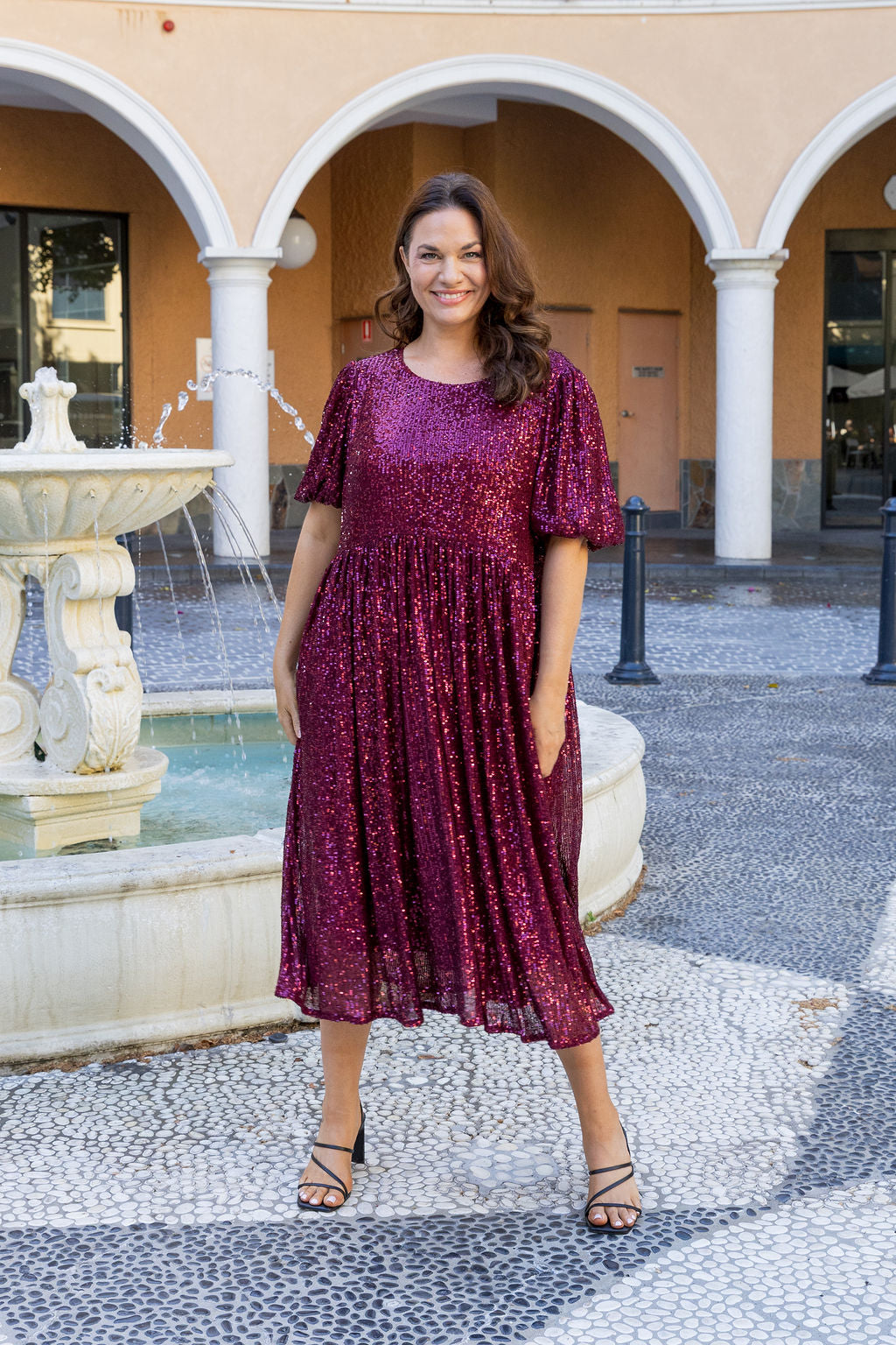 Glimmer Sequin Midi Dress in Wine