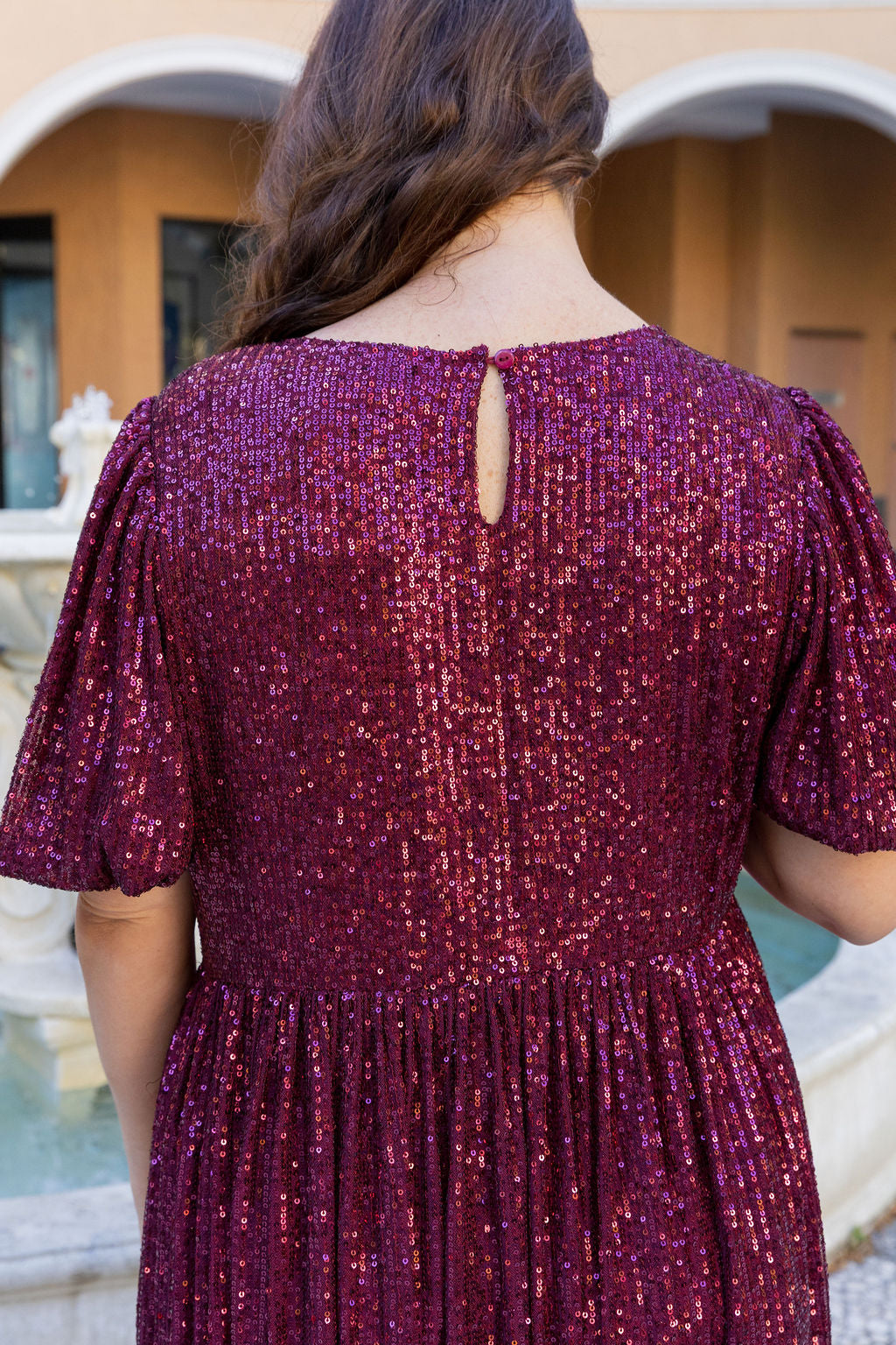 Glimmer Sequin Midi Dress in Wine