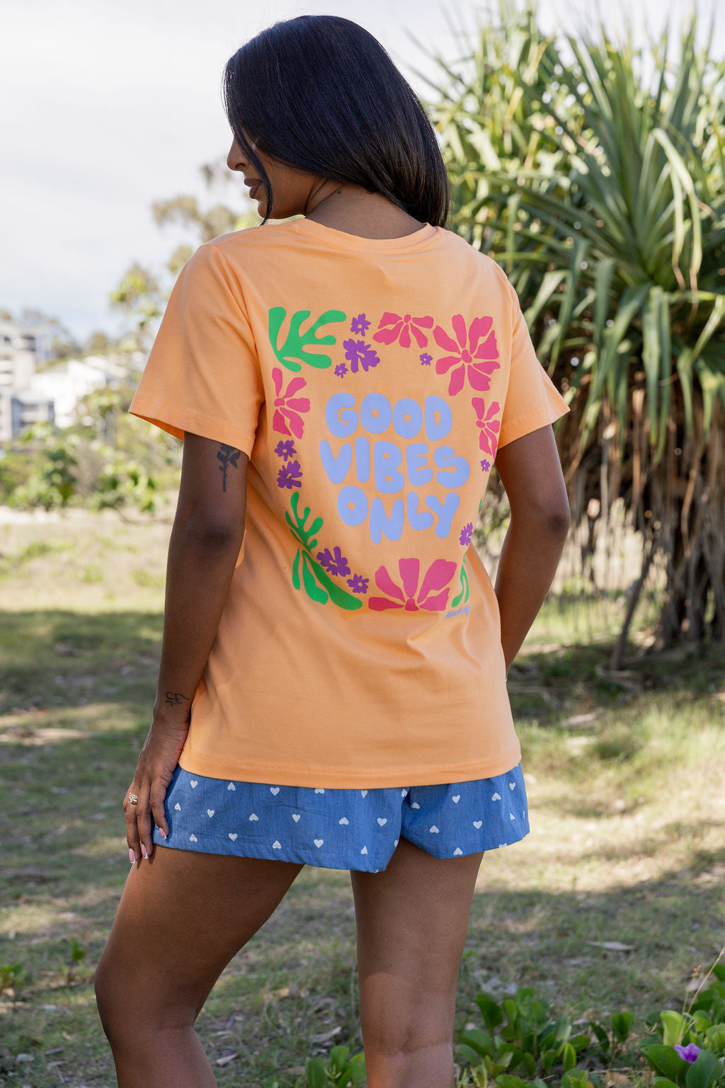 Good Vibes V-Neck Tee in Peach
