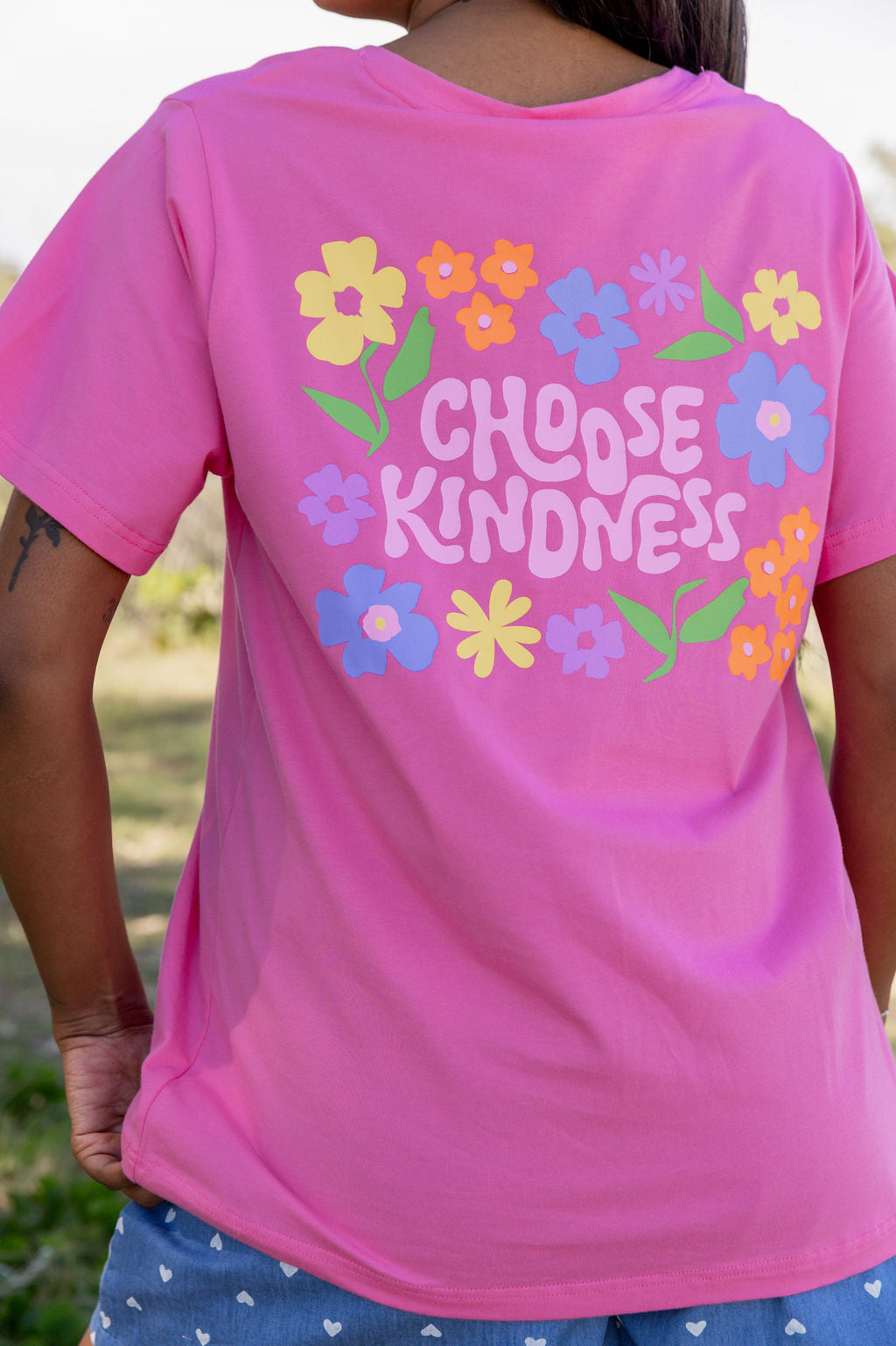 Choose Kindness V-Neck Tee in Pink