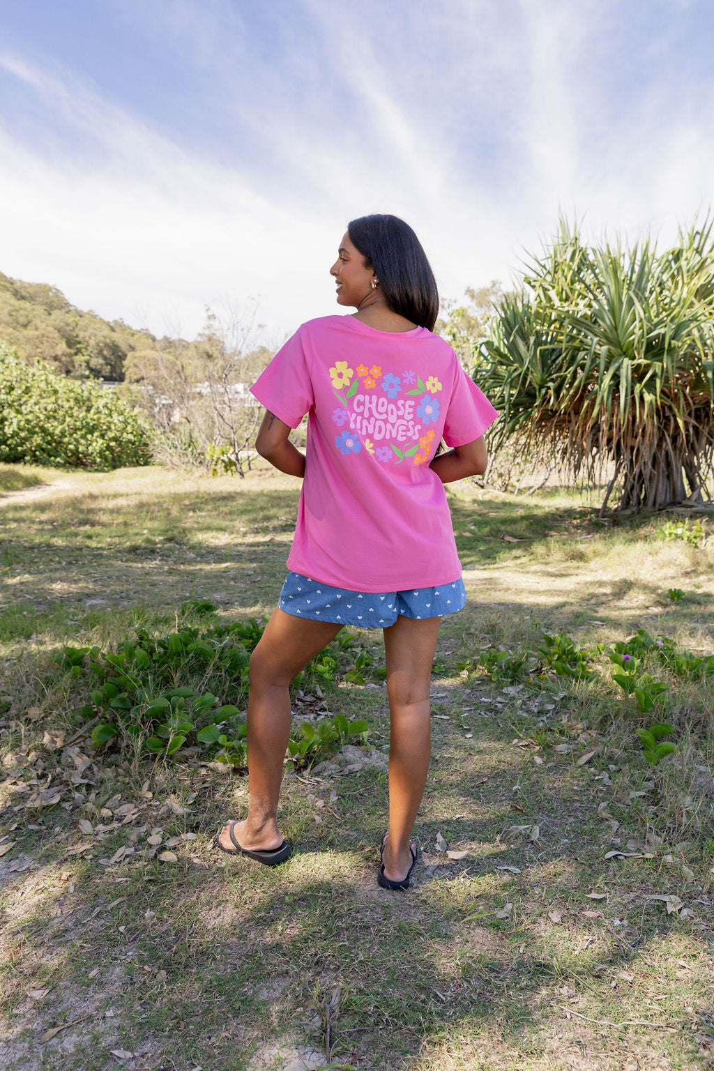 Choose Kindness V-Neck Tee in Pink