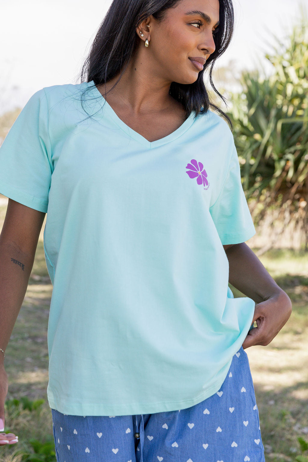 Make it Happen V-Neck Tee in Aqua