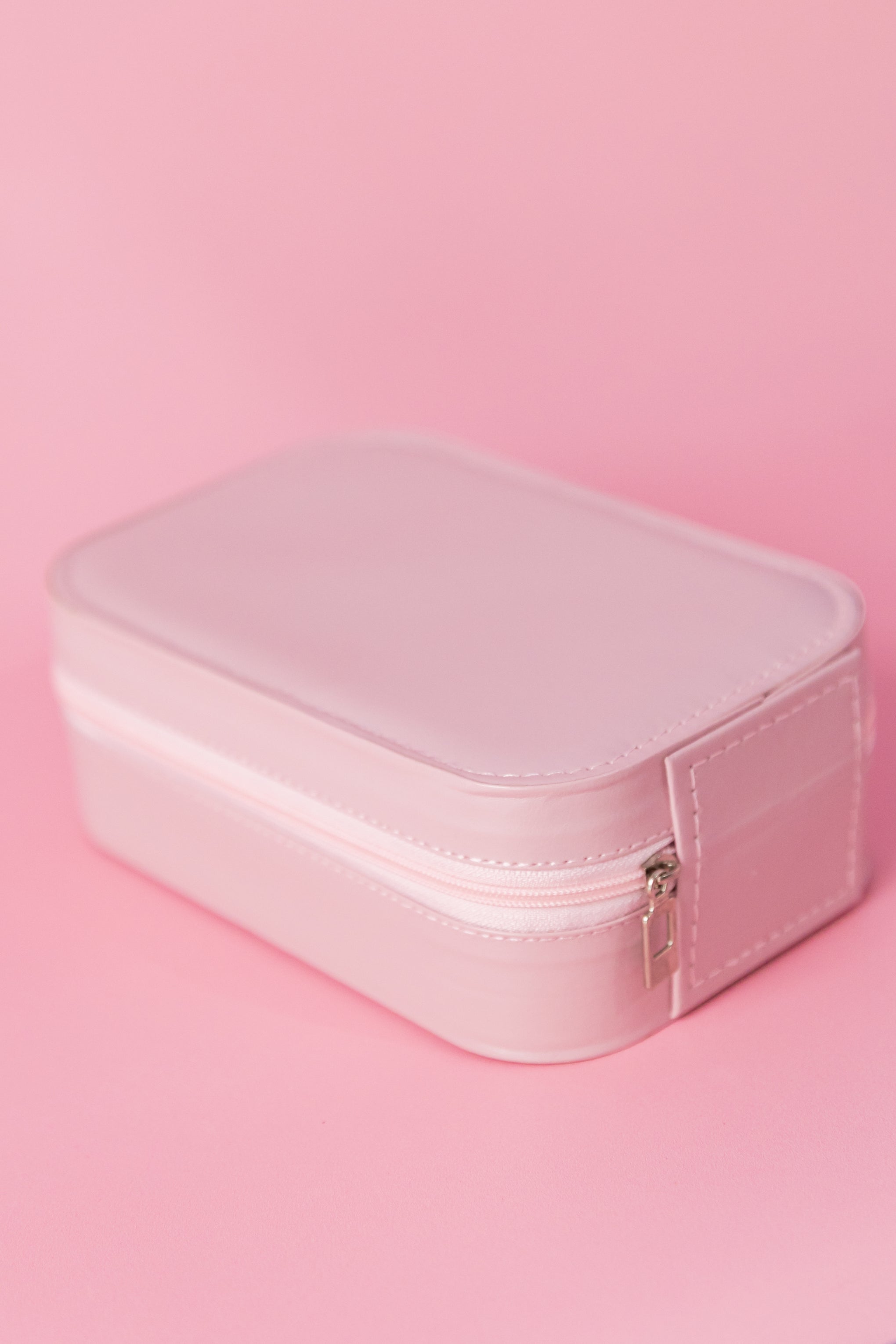 Travel Case with LED Mirror in Pink