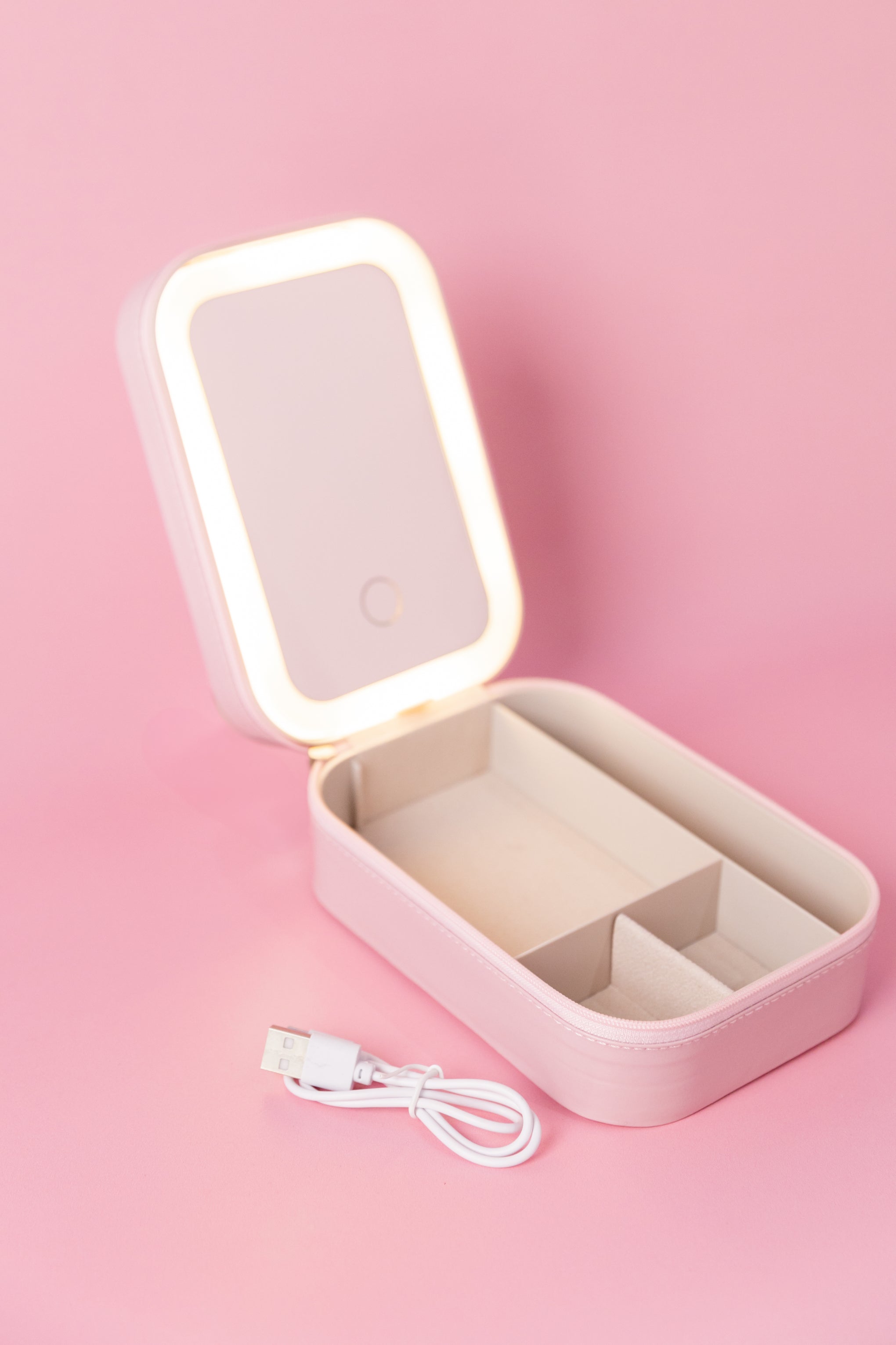 Travel Case with LED Mirror in Pink