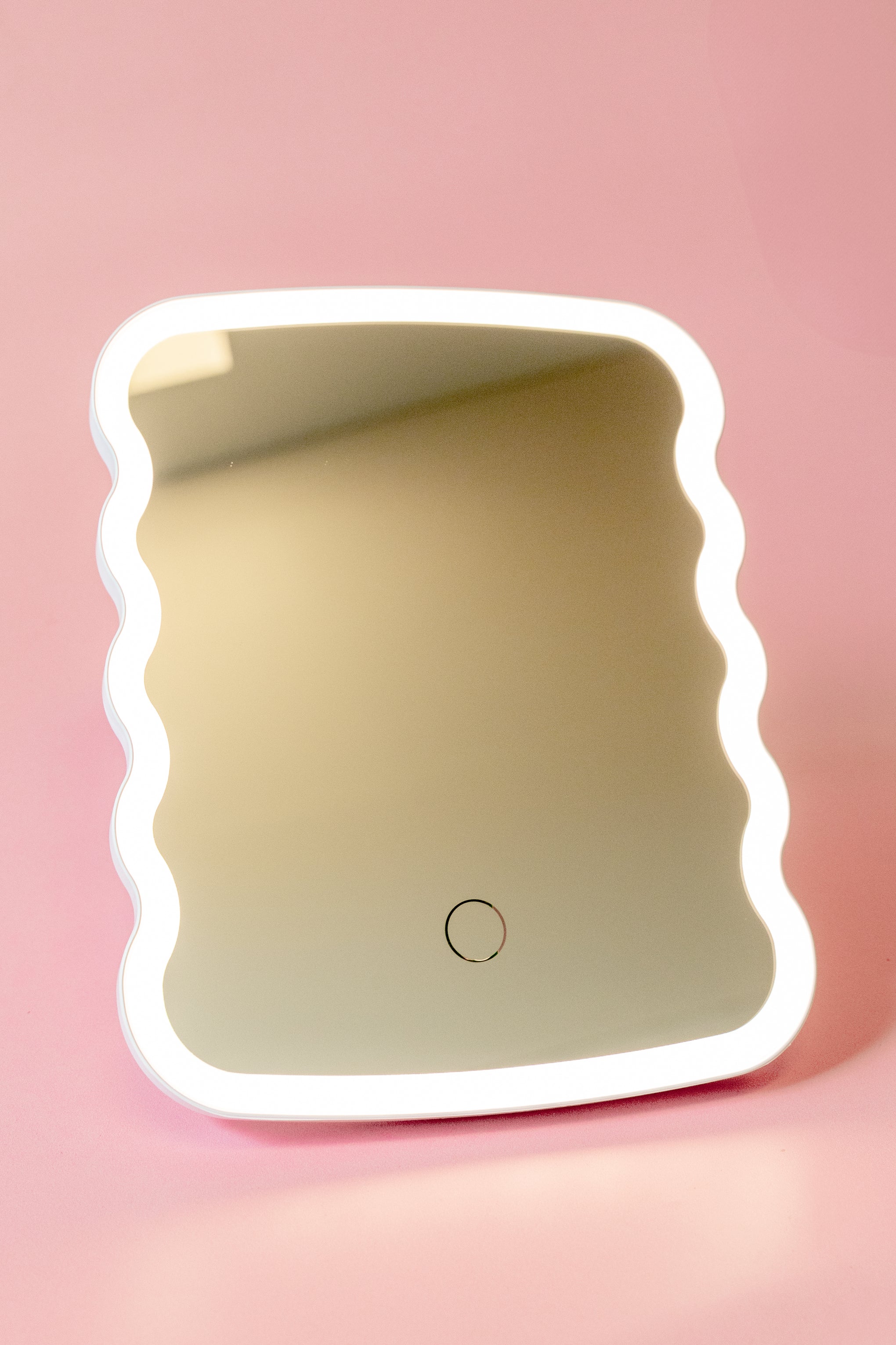 LED Wavy Travel Mirror in White