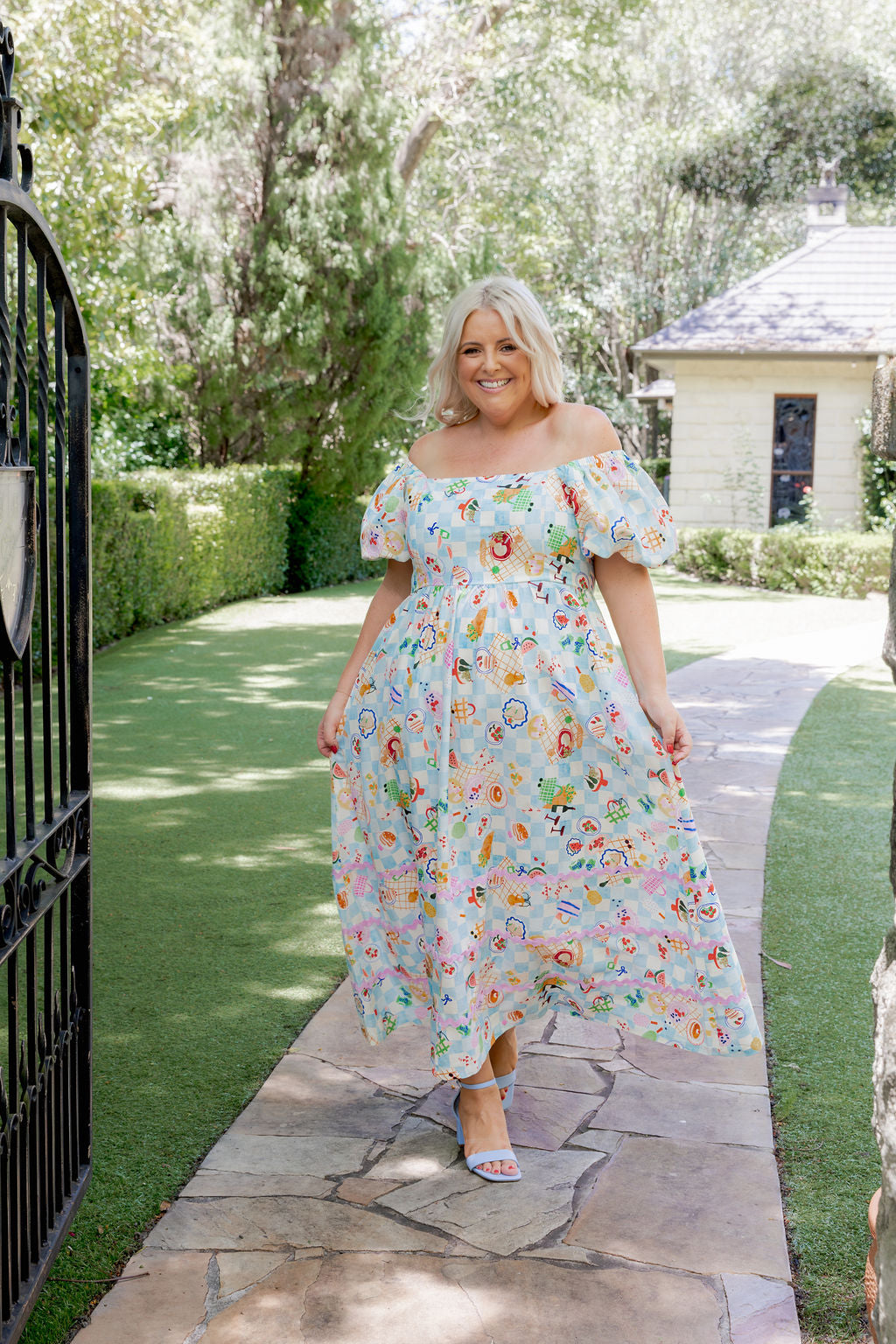 Giovanna Linen Blend Maxi Dress in Picnic