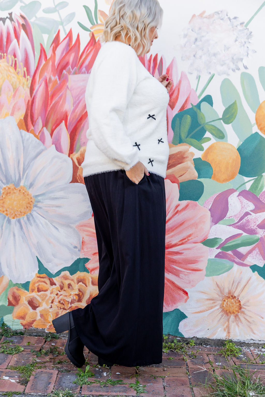 Larsa Pants in Black