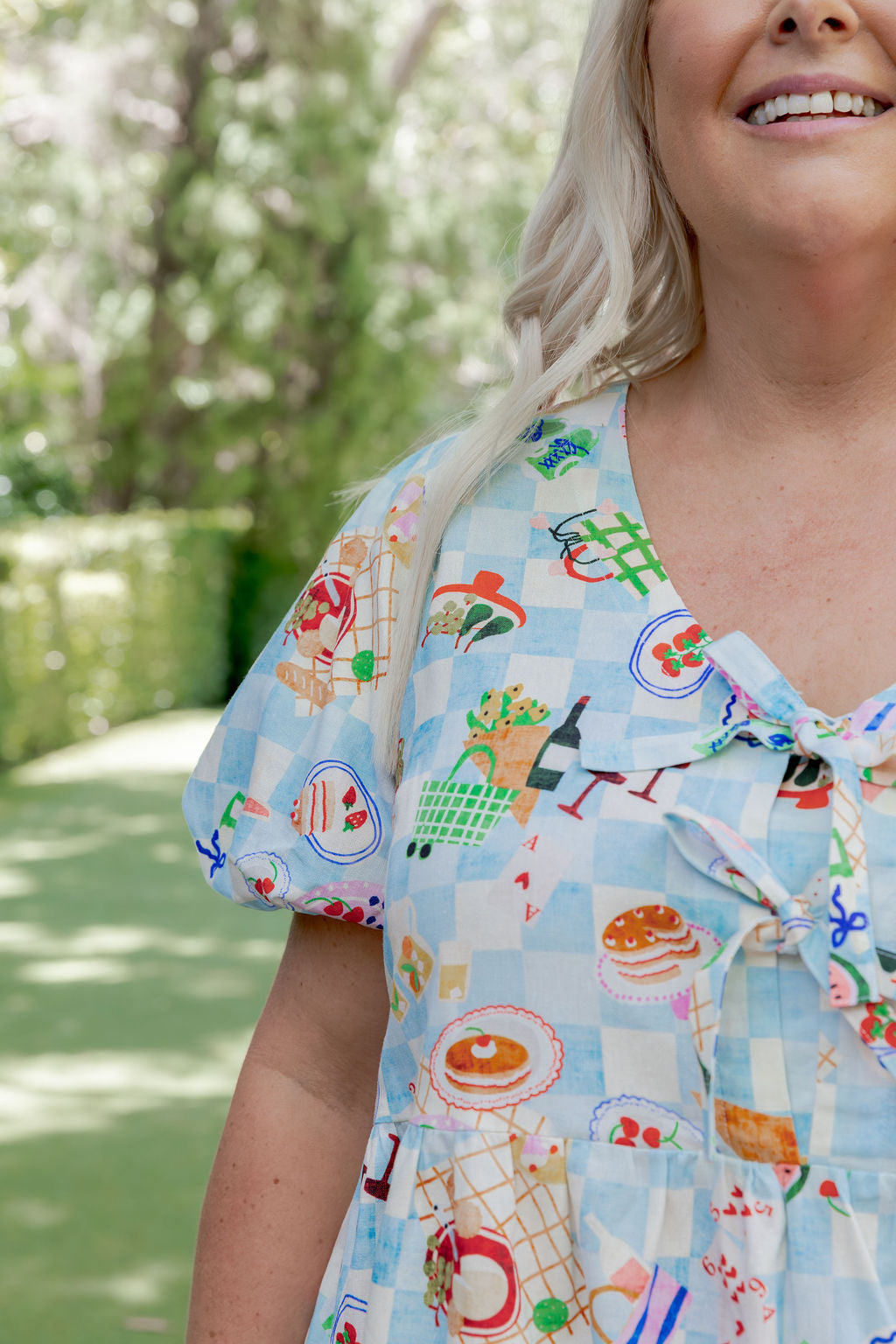 Birdie Linen Blend Top in Picnic