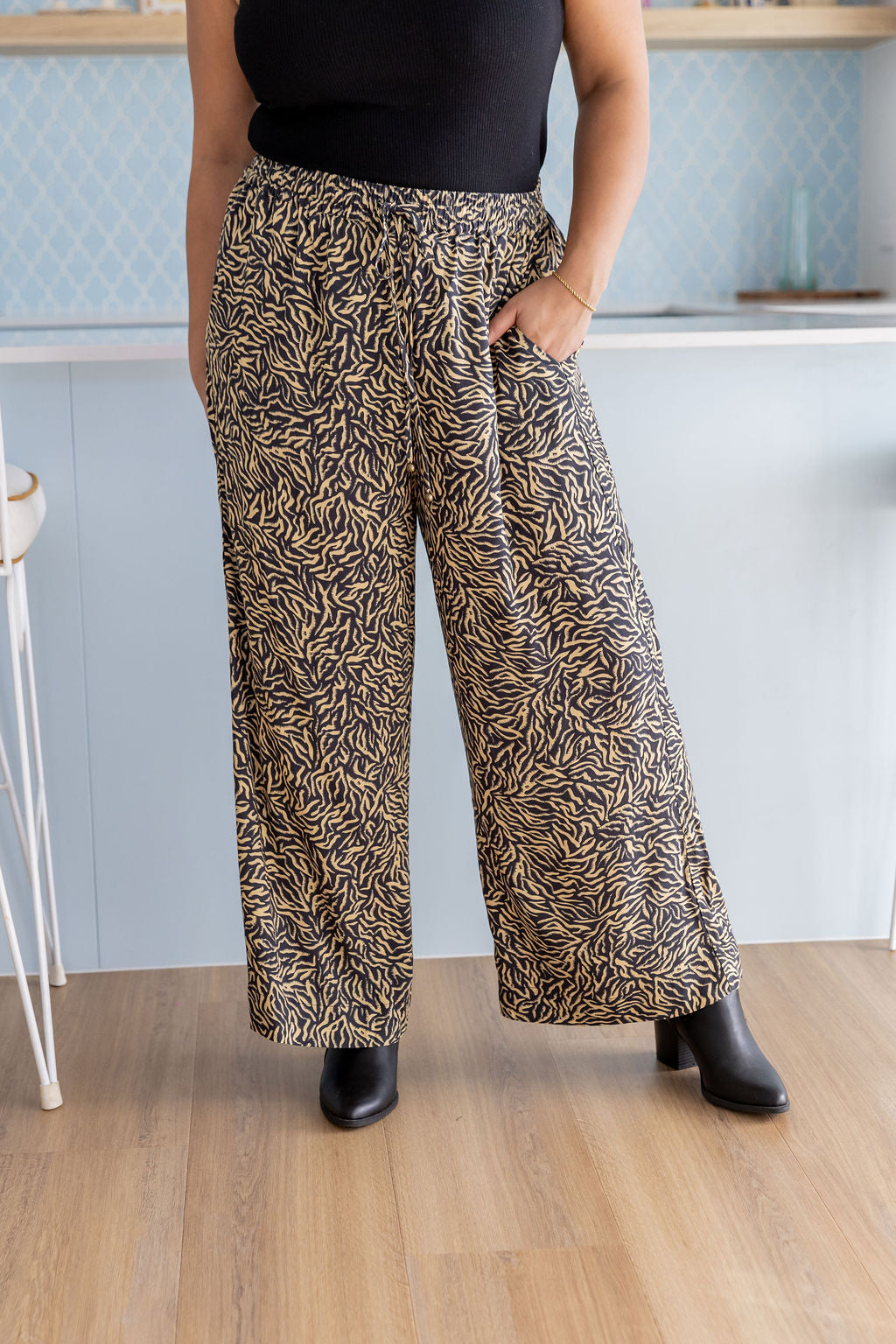 Gina Pants in Zebra