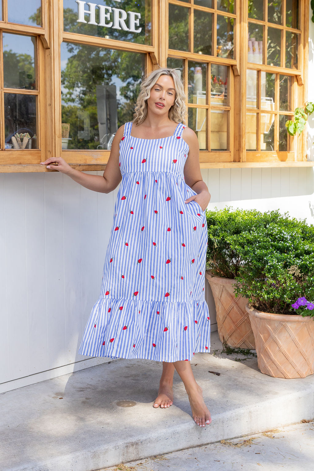 Eva Maxi Dress in Strawberry Shortcake