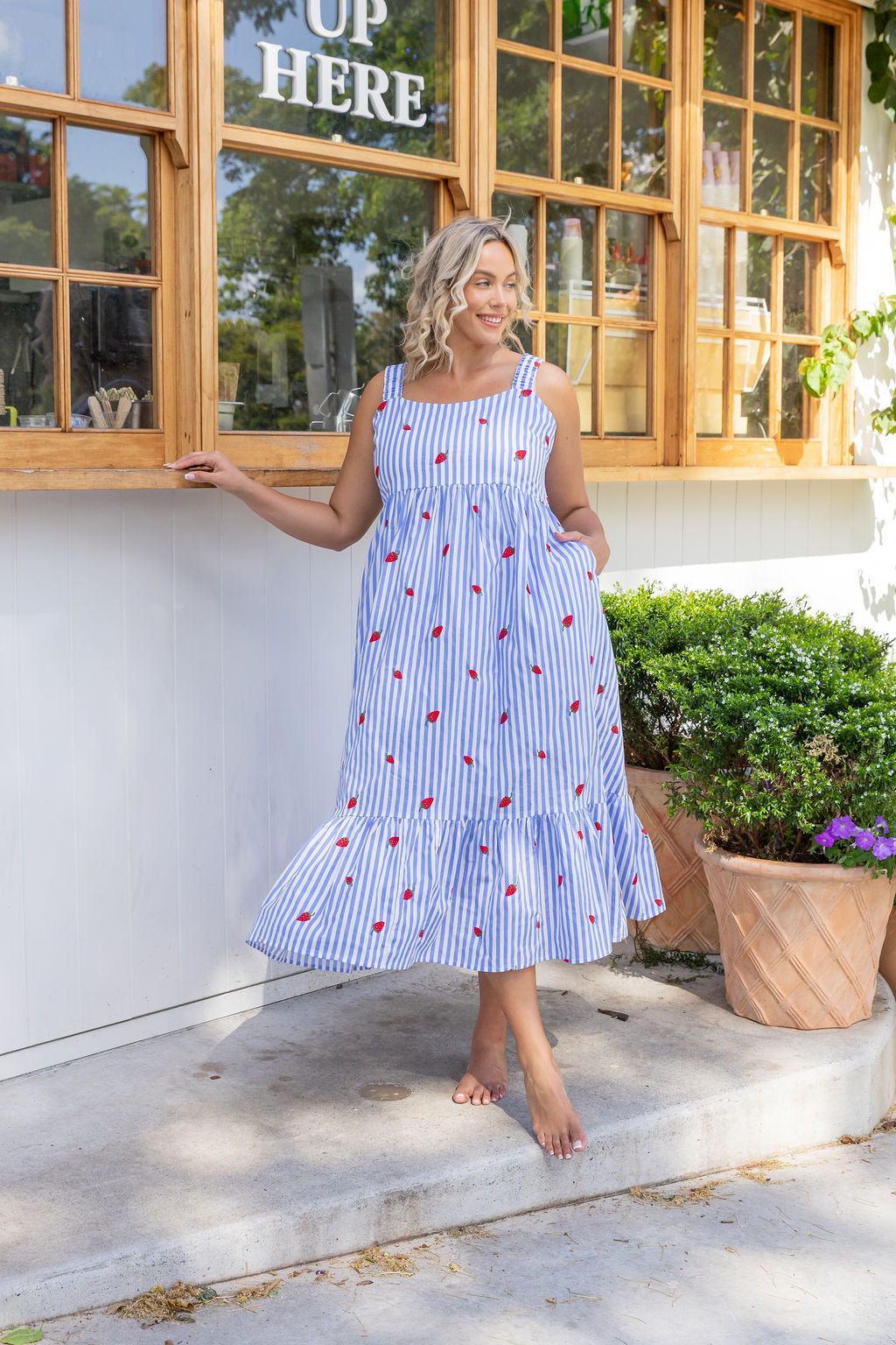 Eva Maxi Dress in Strawberry Shortcake