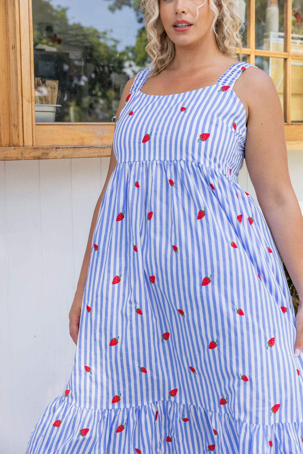 Eva Maxi Dress in Strawberry Shortcake