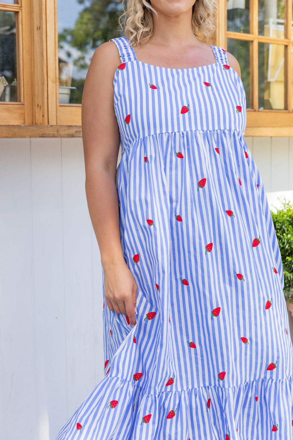 Eva Maxi Dress in Strawberry Shortcake