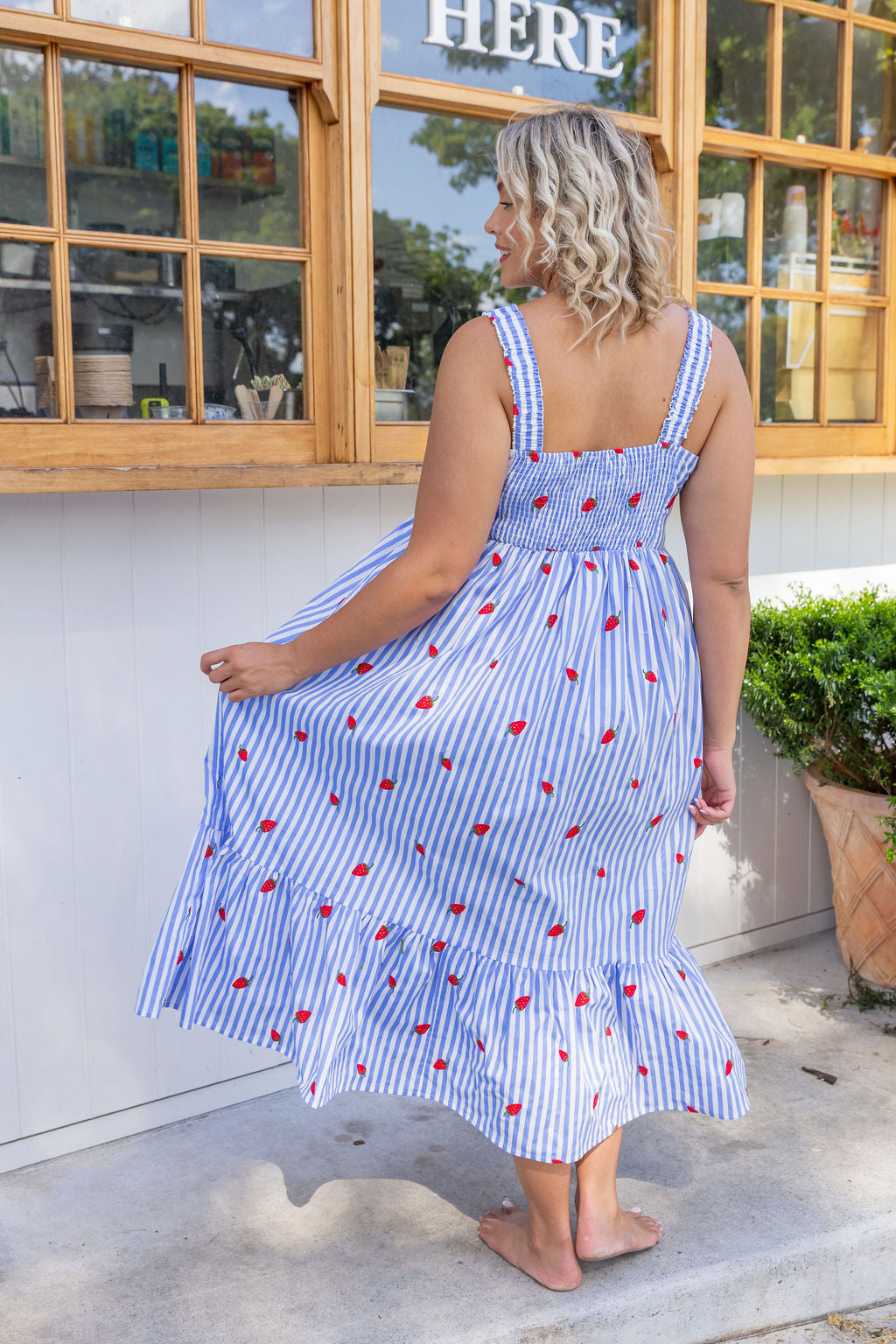 Eva Maxi Dress in Strawberry Shortcake