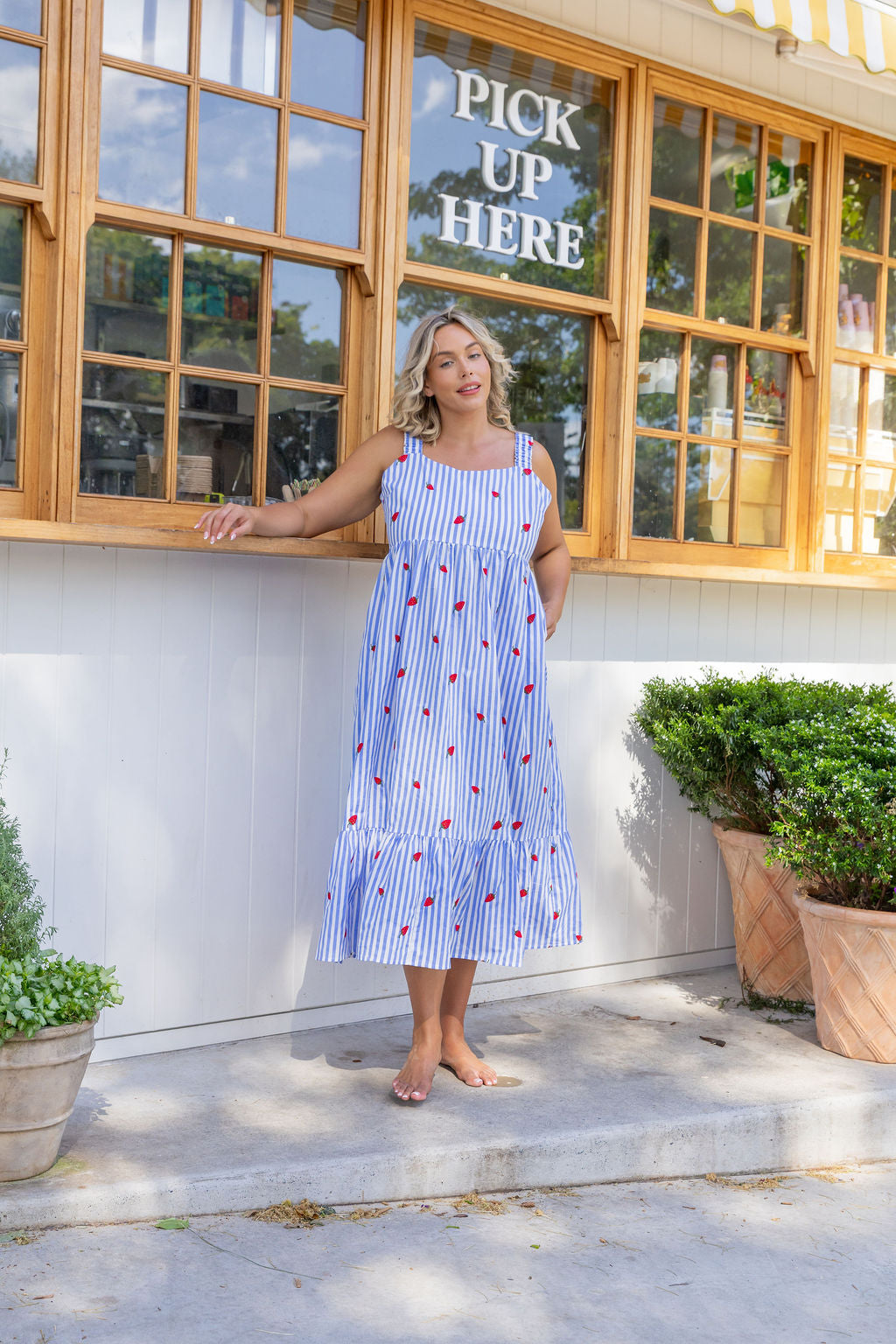 Eva Maxi Dress in Strawberry Shortcake
