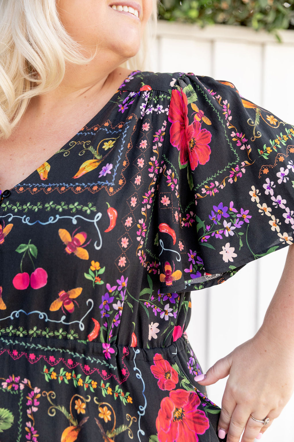 Bonnie Maxi Dress in Sweet Bee