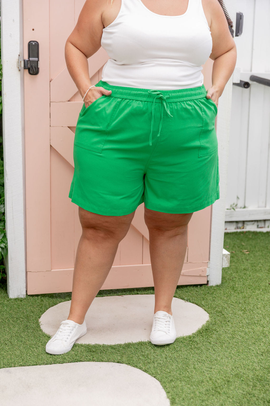 Twill Shorts in Apple