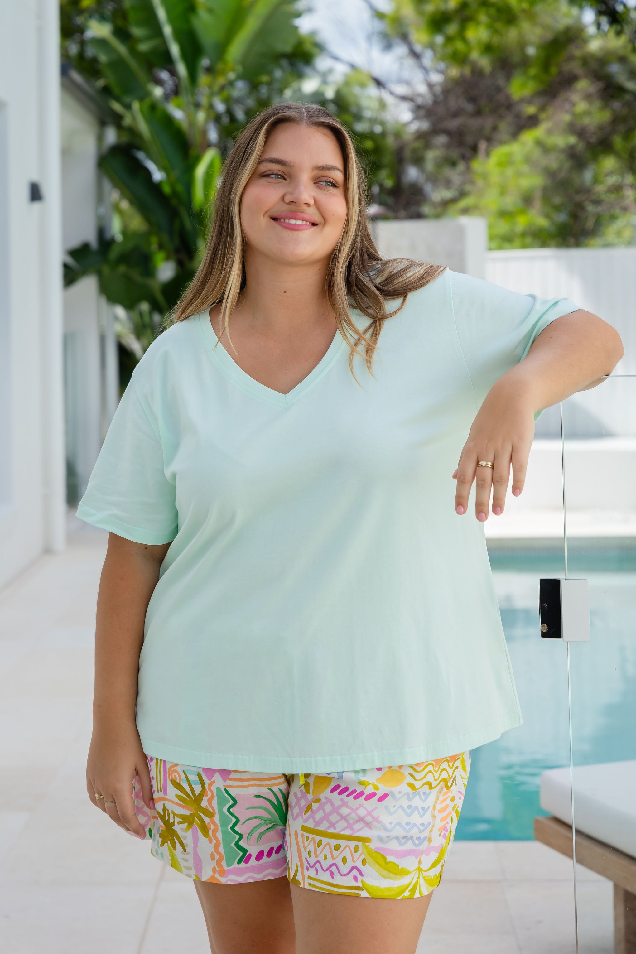 Relaxed V-Neck Tee in Mint