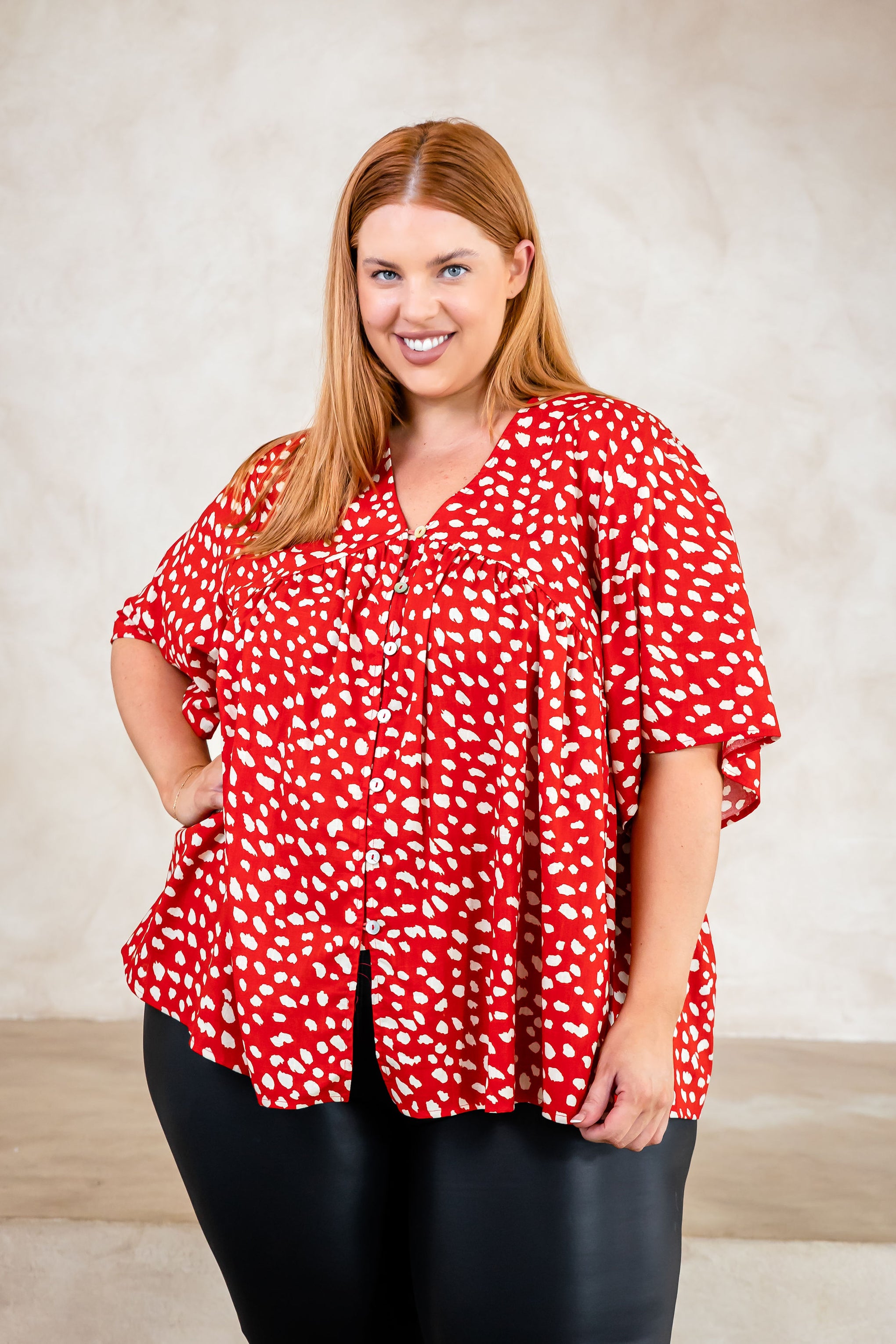 Tiggy Spot Cotton Peak Top in Savanah