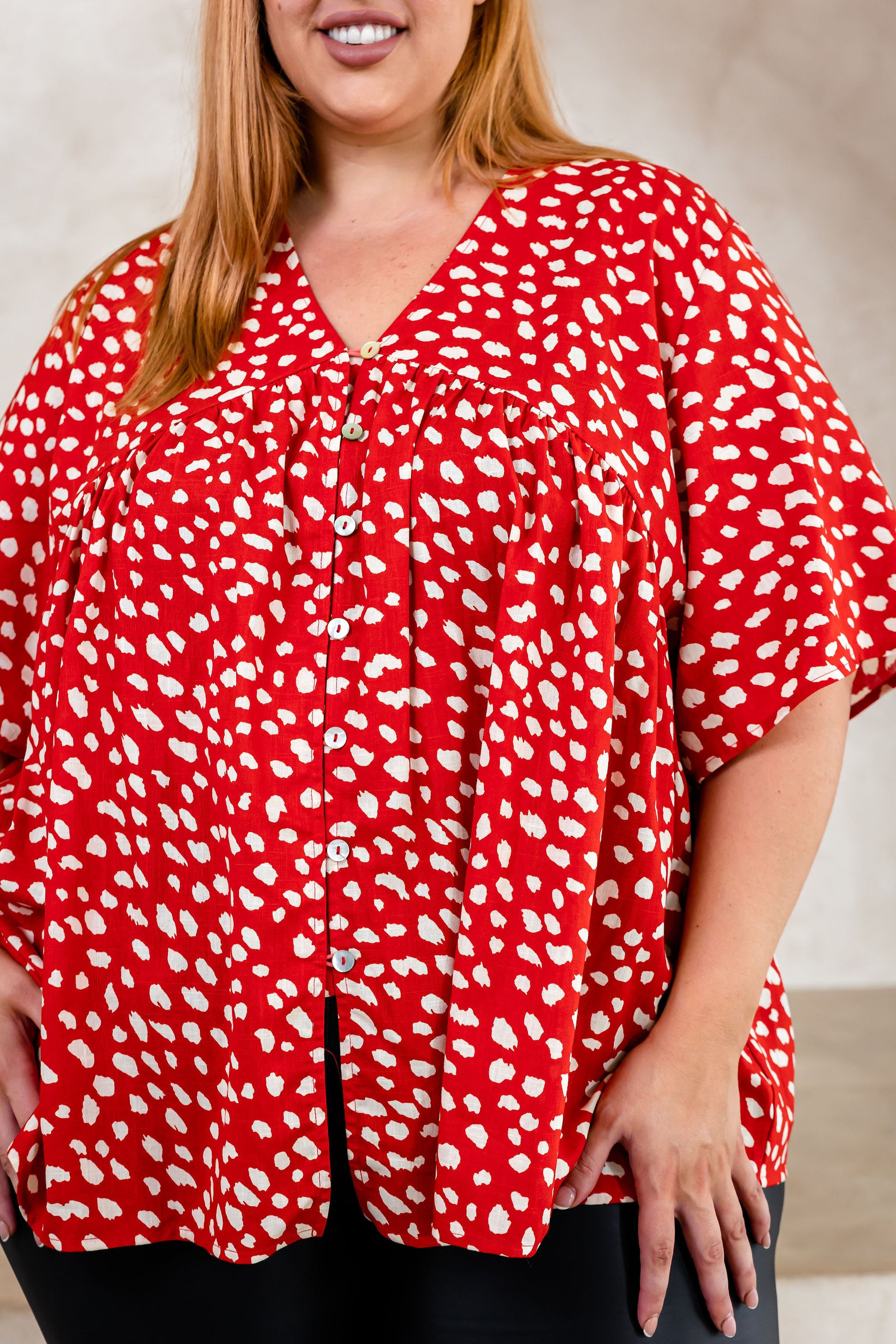 Tiggy Spot Cotton Peak Top in Savanah