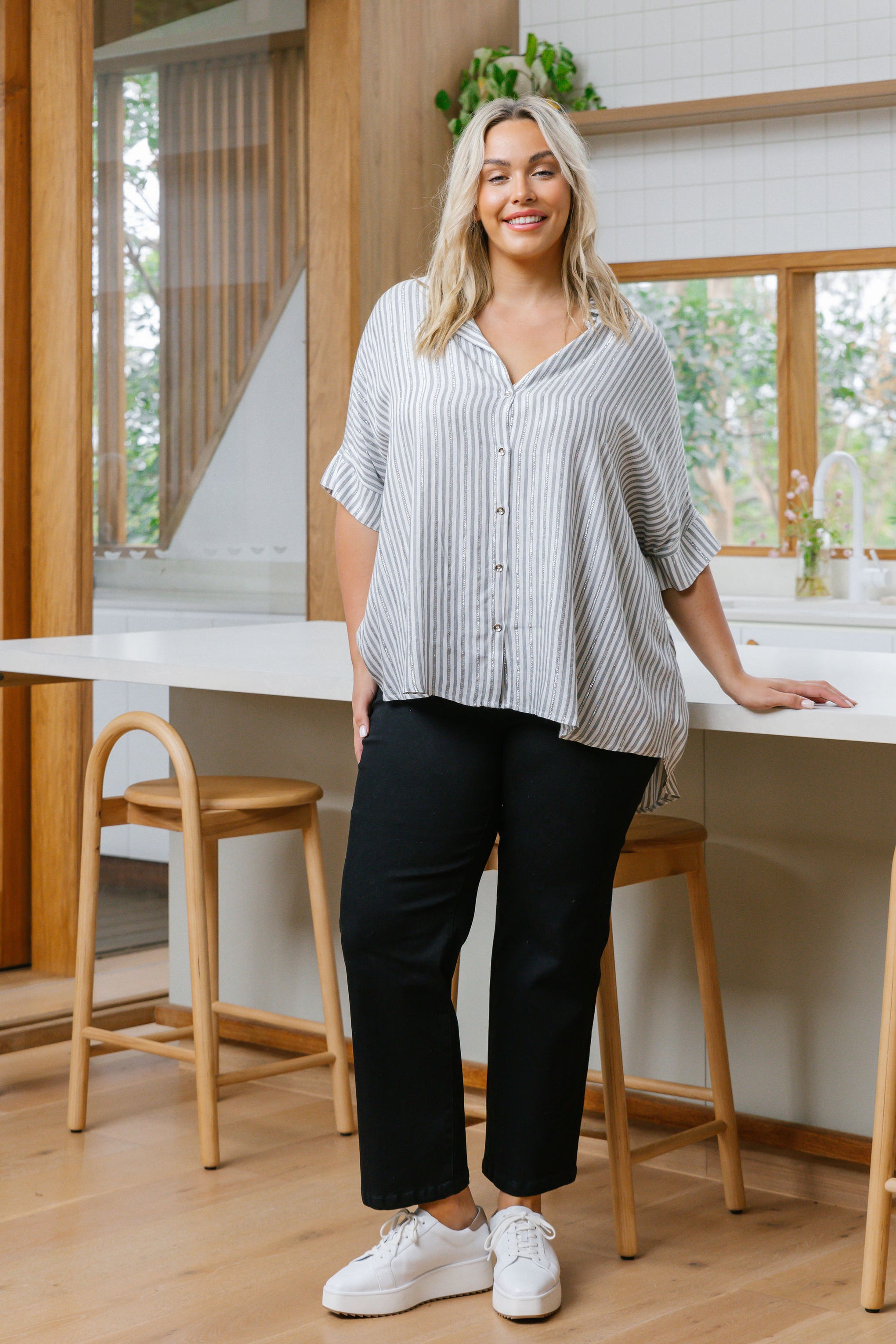 Tammin Shirt in White/Metallic Stripe