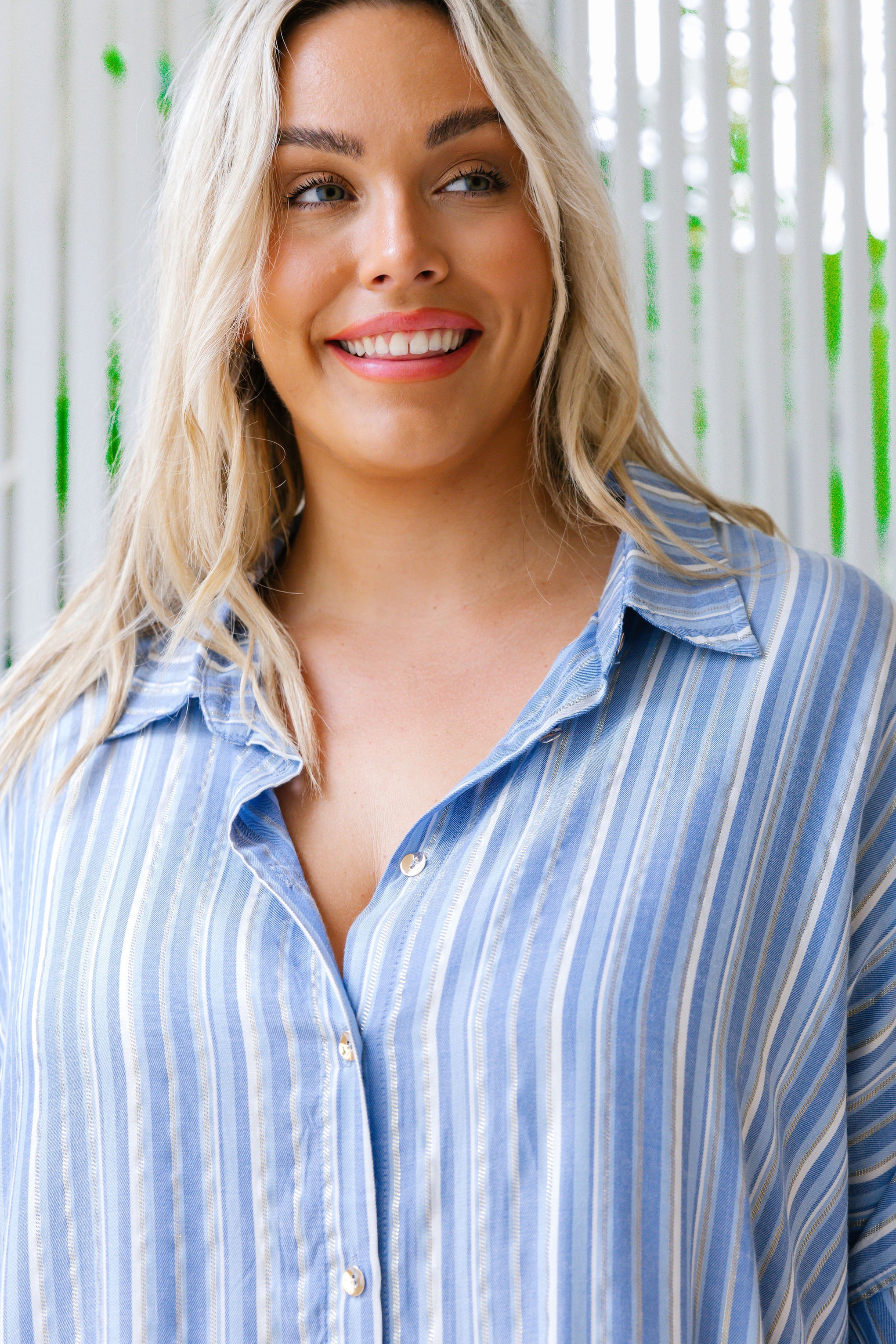 Tammin Shirt in Blue/Metallic Stripe