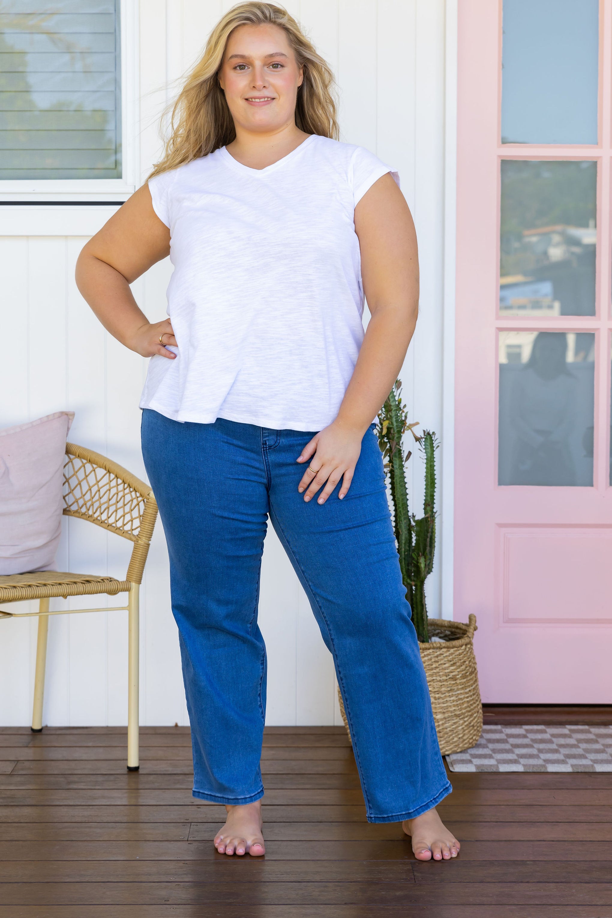 Lara Pull on Jeans in Mid Blue