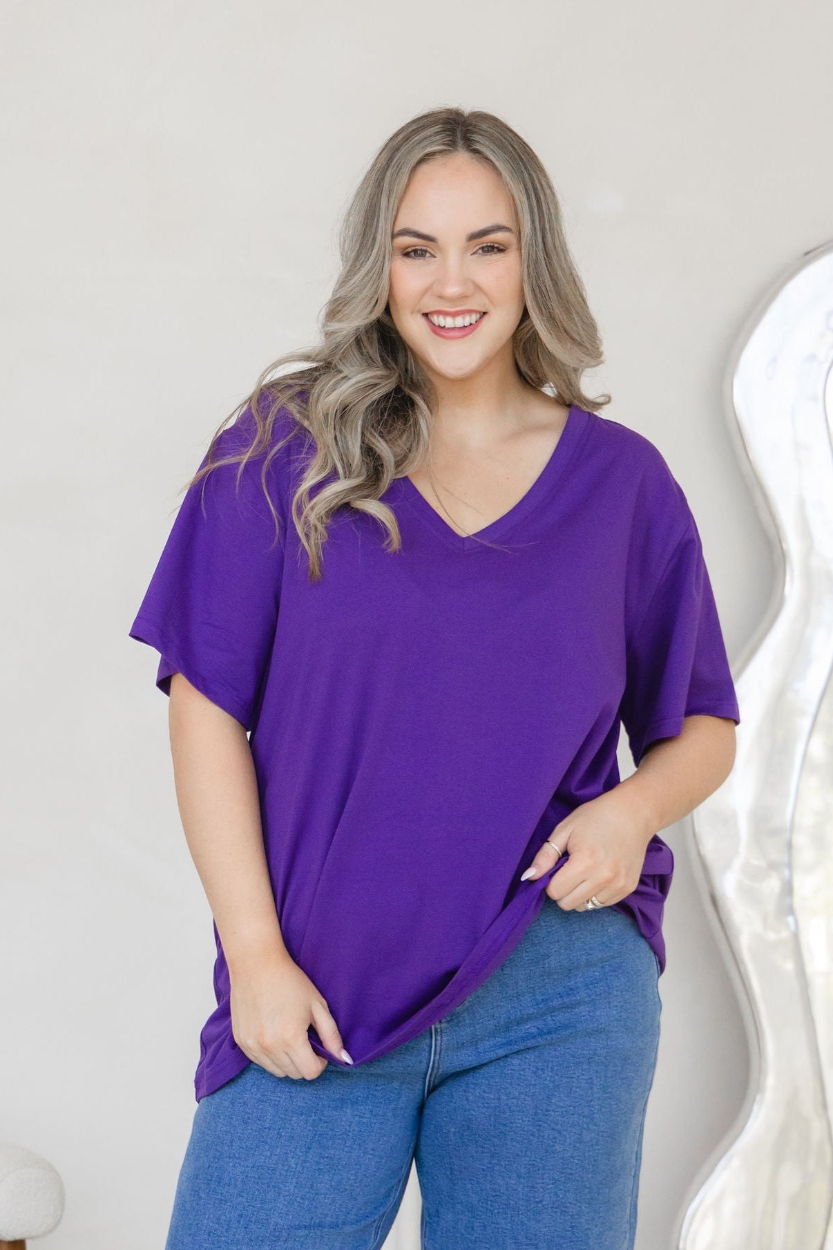 Relaxed V-Neck Tee in Purple