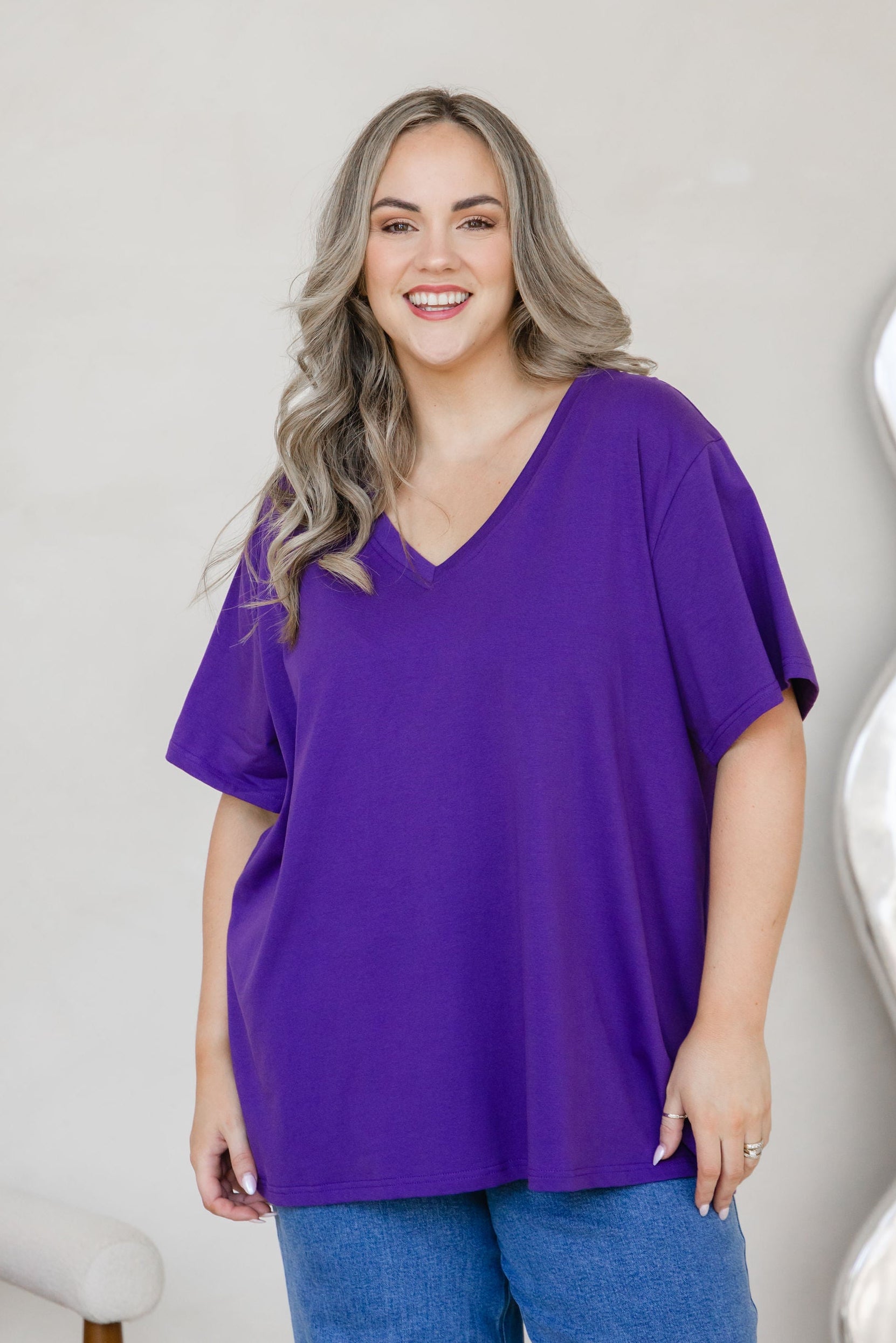 Relaxed V-Neck Tee in Purple